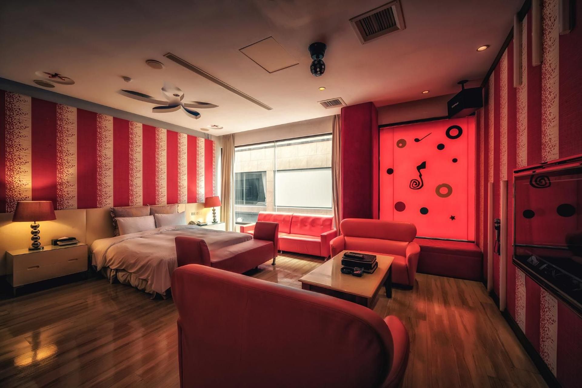 Pool Suite Room - Building A