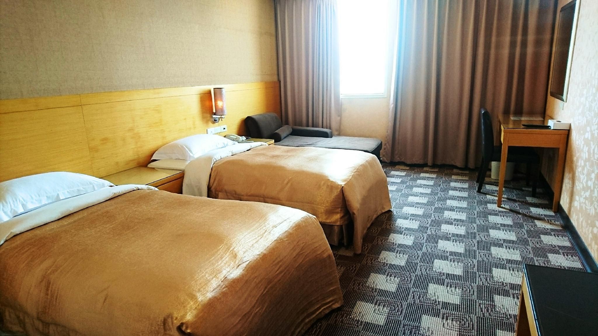 Budget Studio Cabin - Sleeps 2