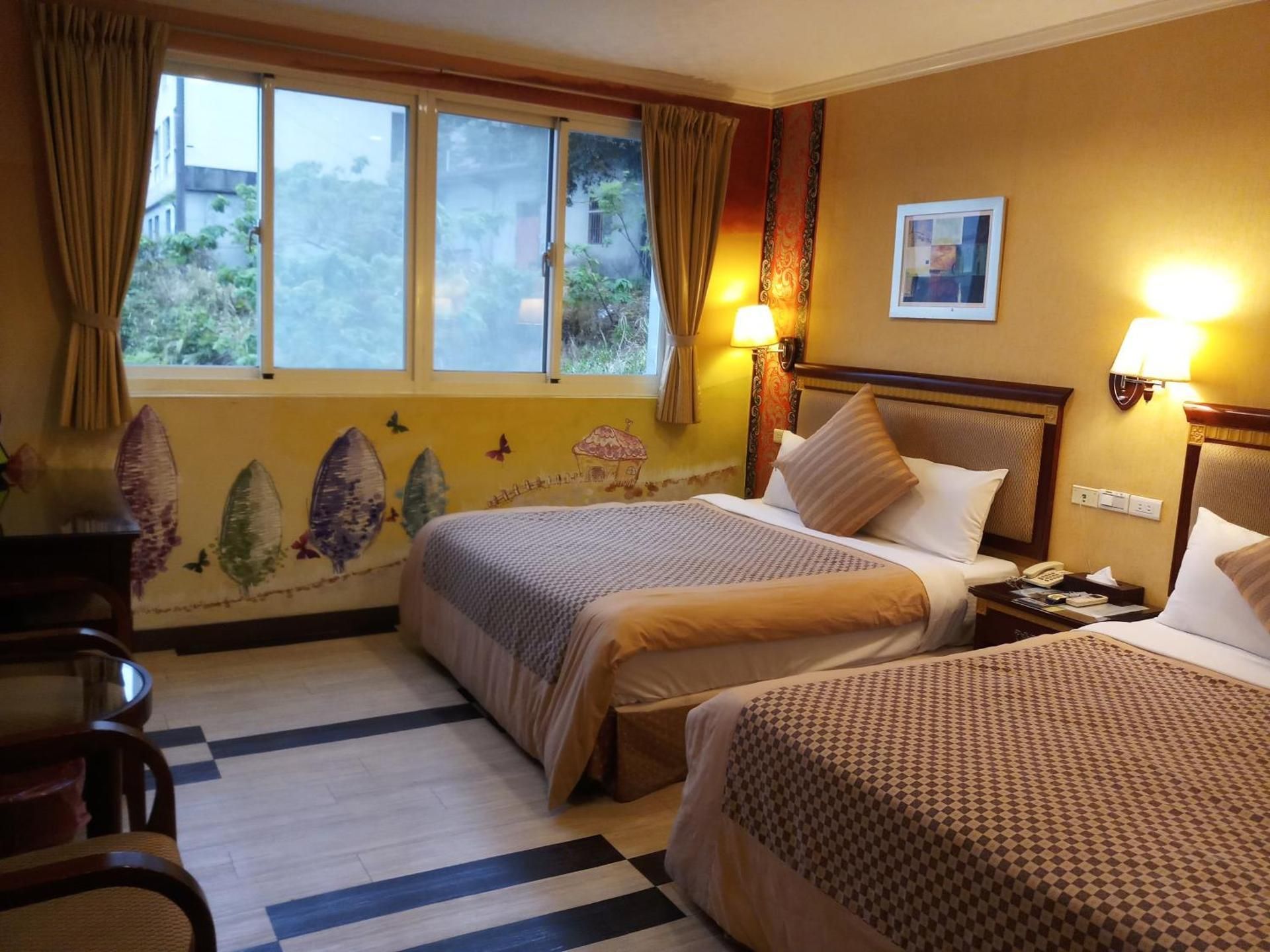 Puti Commercial Hotel Family for 4 Adults