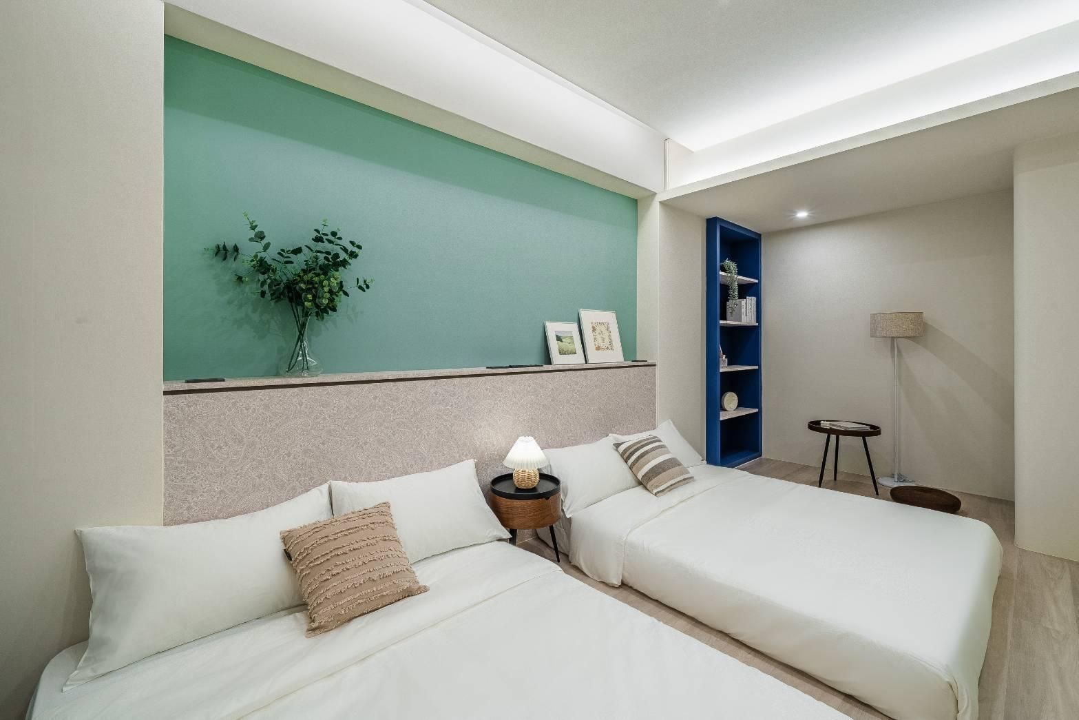 Japanese-Style Room