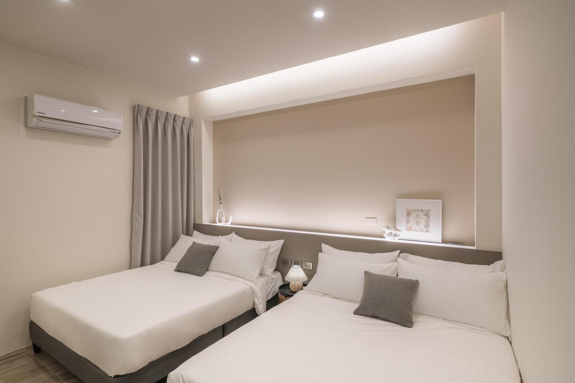 Classic Quadruple Room