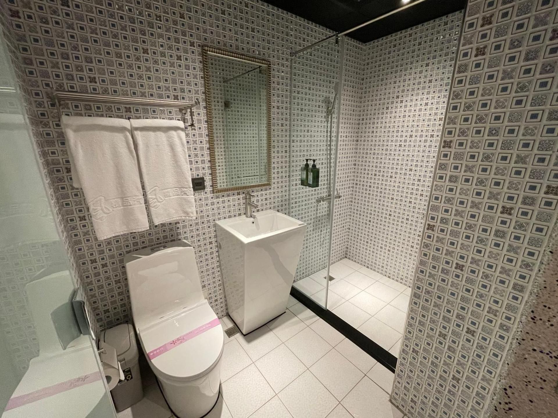 Double Suite