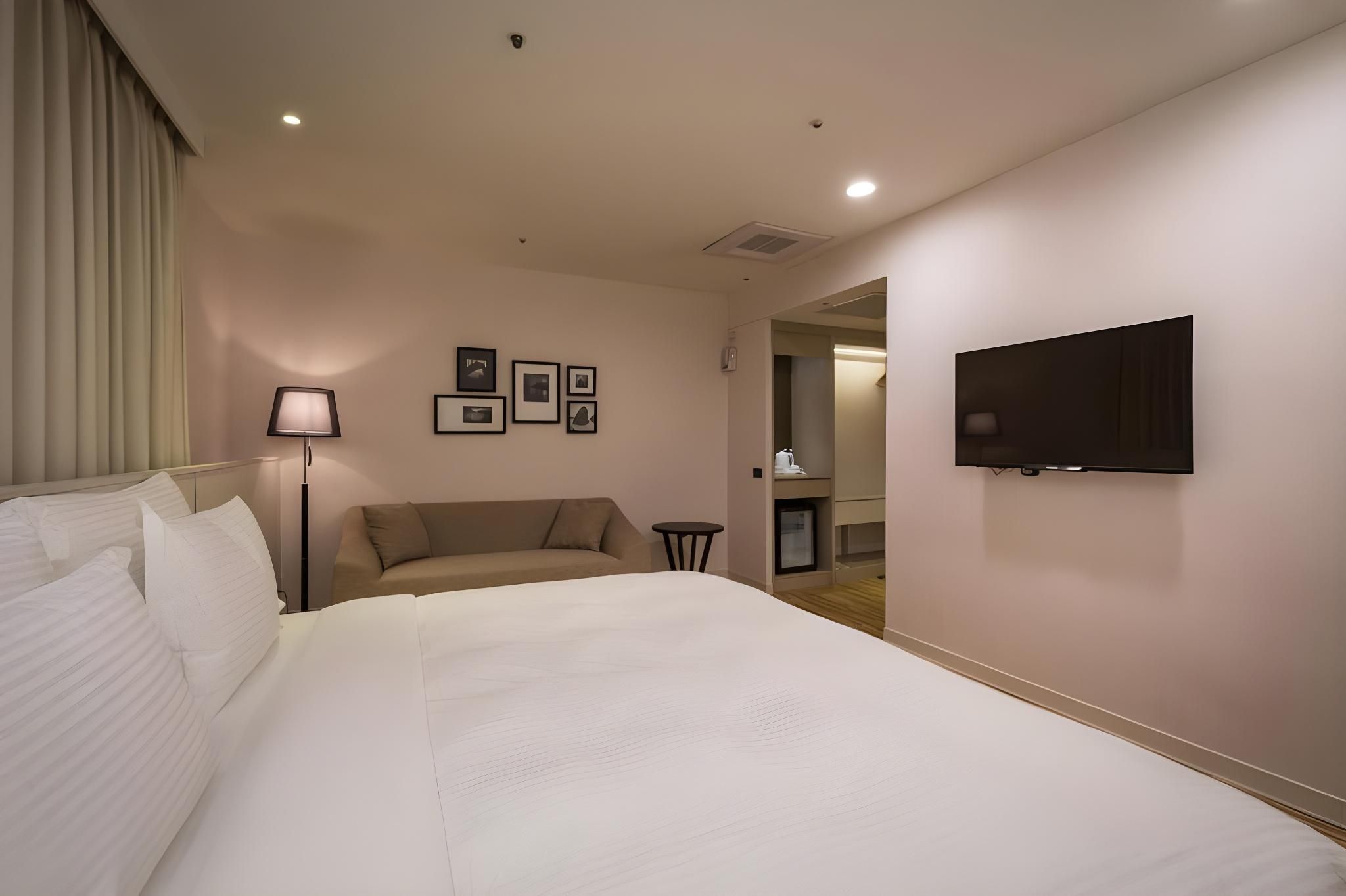 Delicate Double Suite