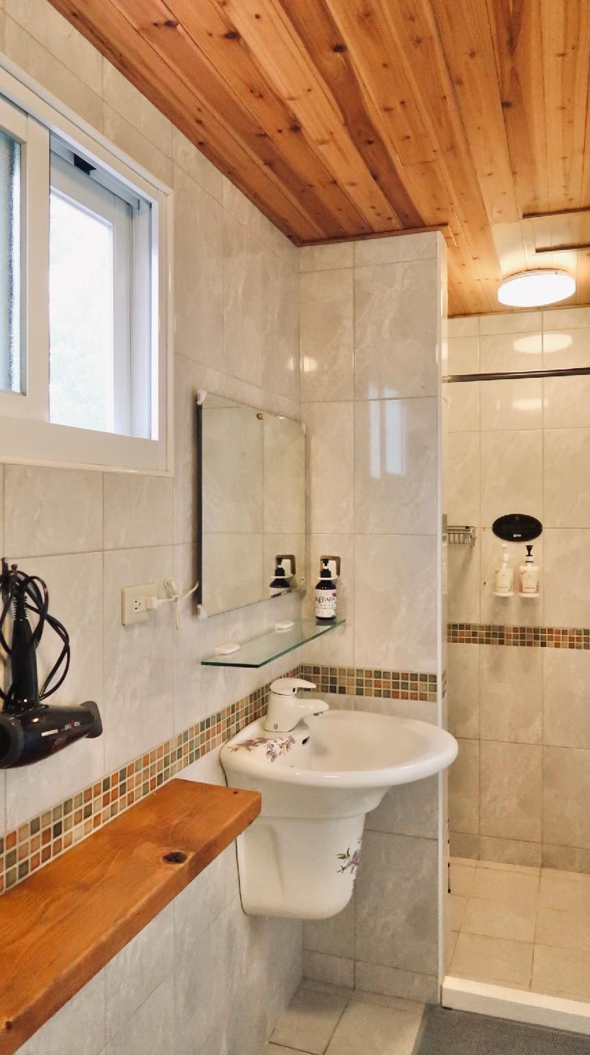 Happy Manor Double Room with Balcony and View 2