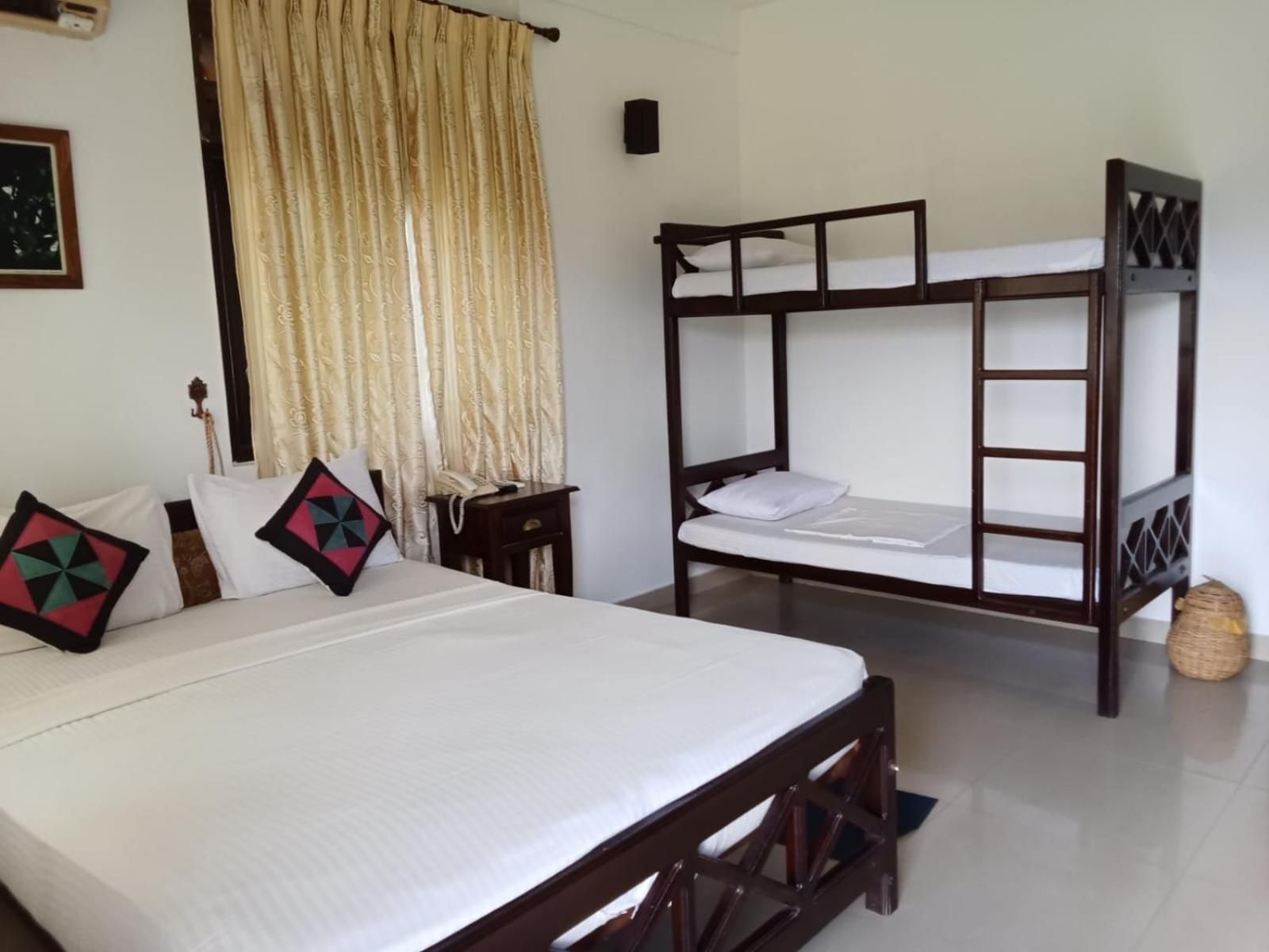 Wijaya Holiday Resort Standard Family Room