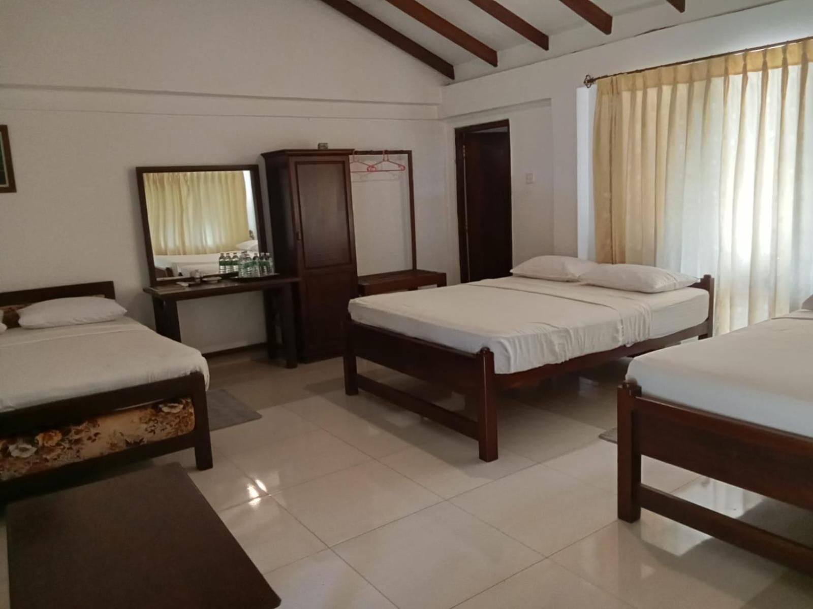 Wijaya Holiday Resort Quadruple Room with Mountain View