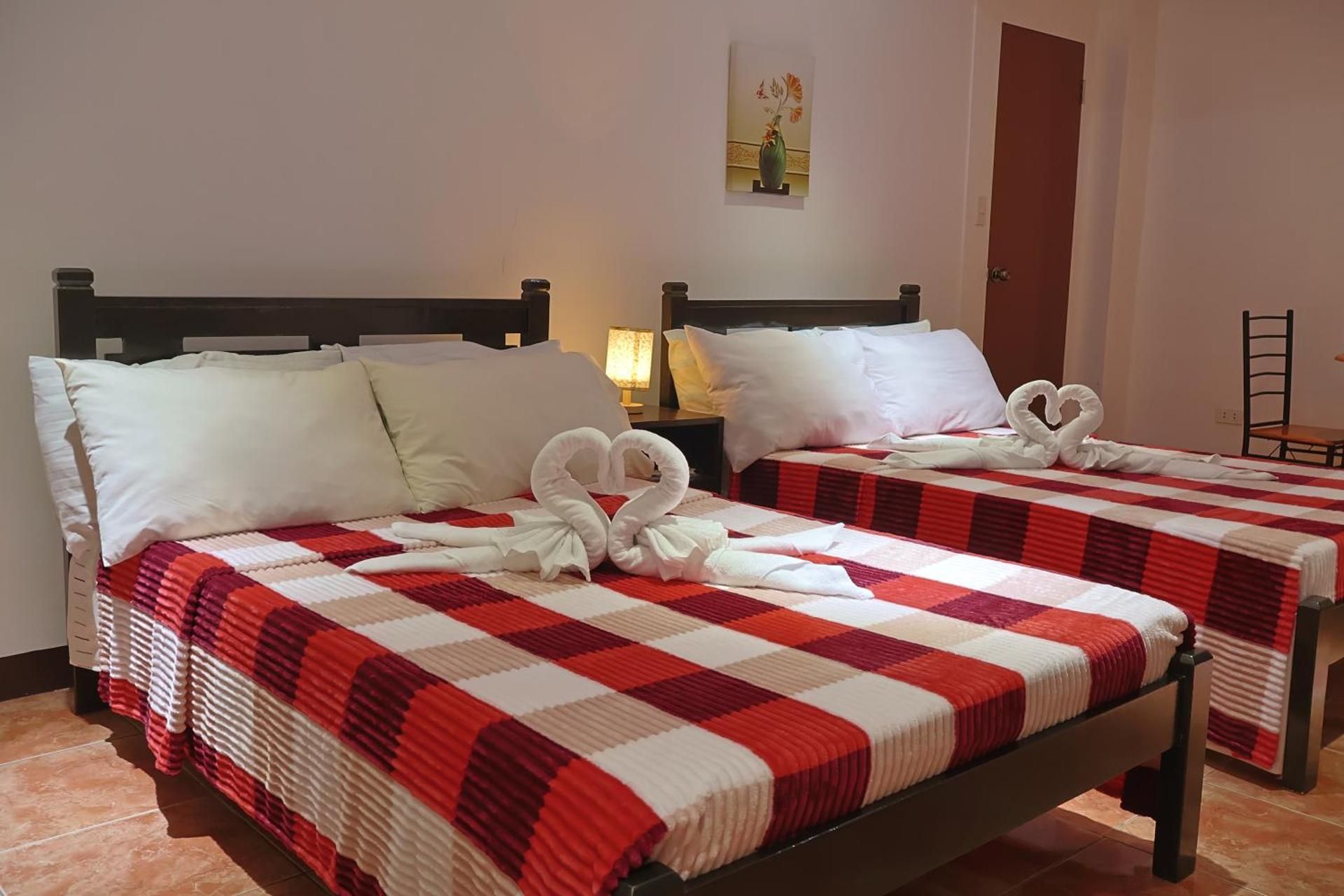 Point Vista Transient Accomodation Double or Twin Room with Private Bathroom