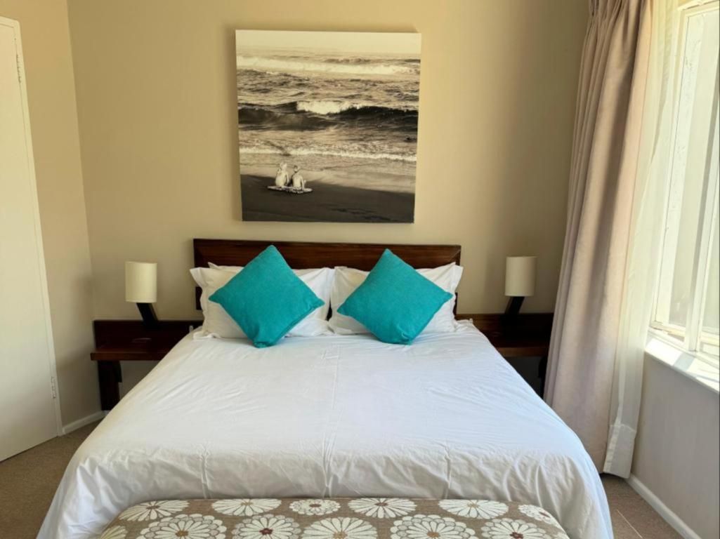Luxury Queen Room