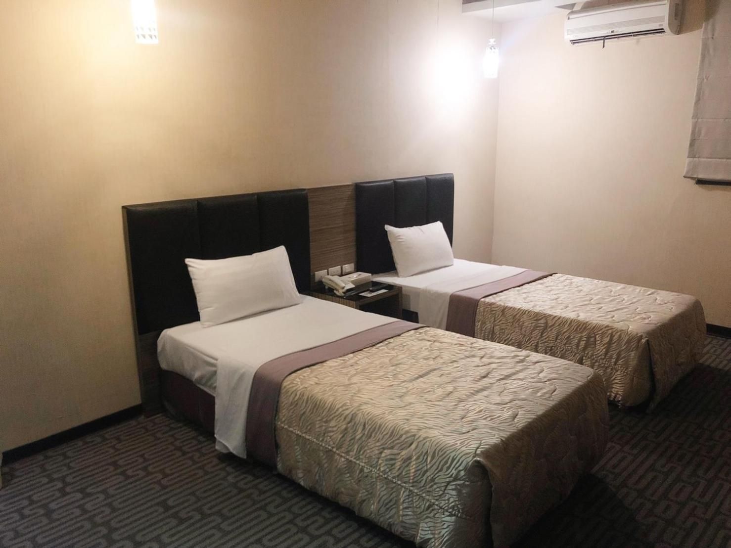 Economy Twin Room