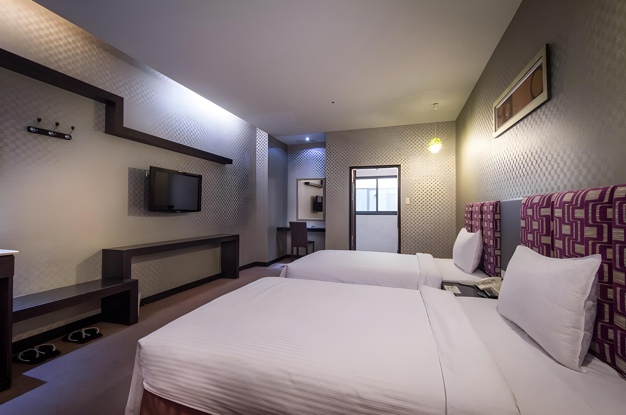 Twin Room 2
