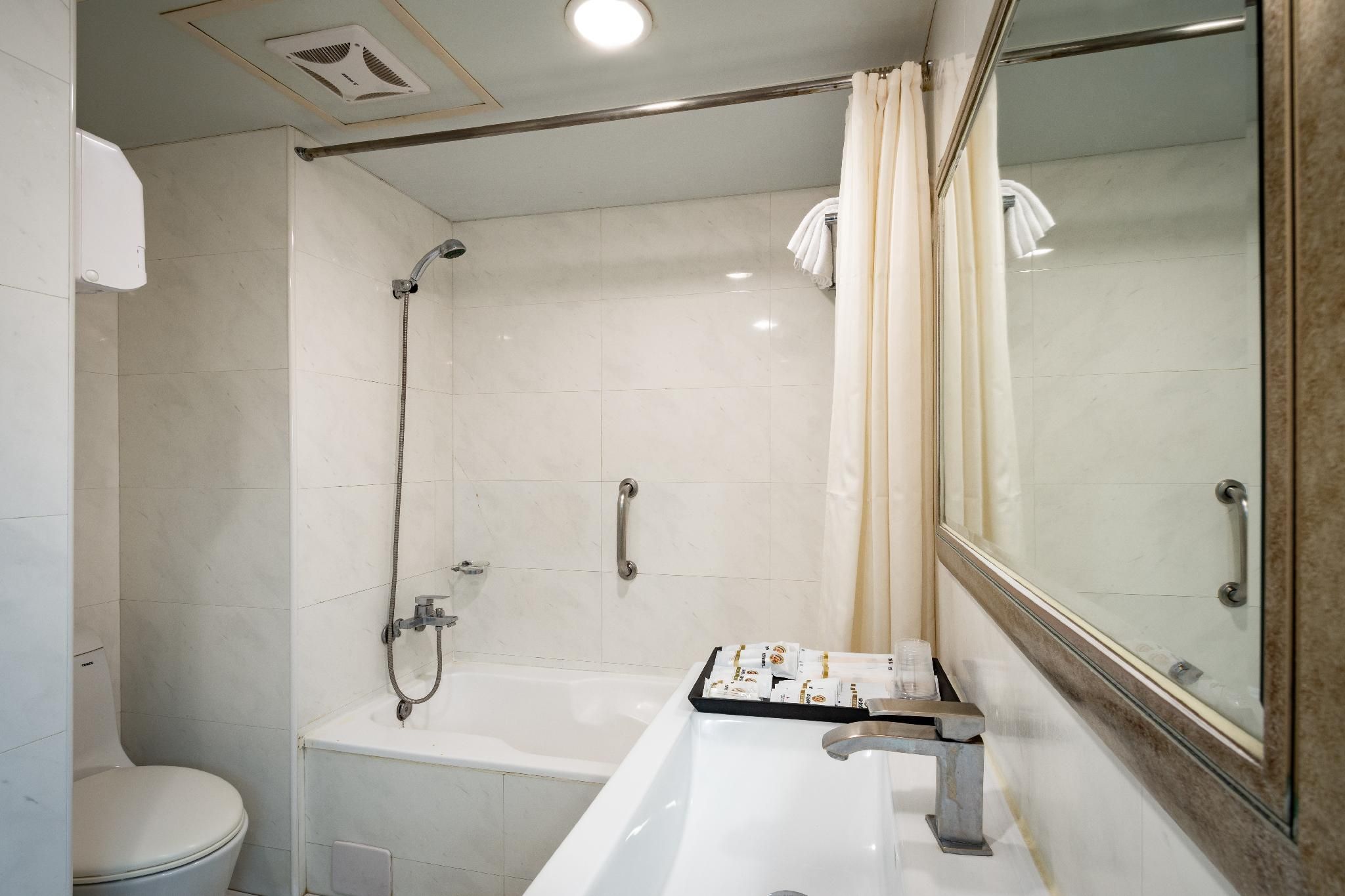 Japanese Family Room with Bathroom and Toilet