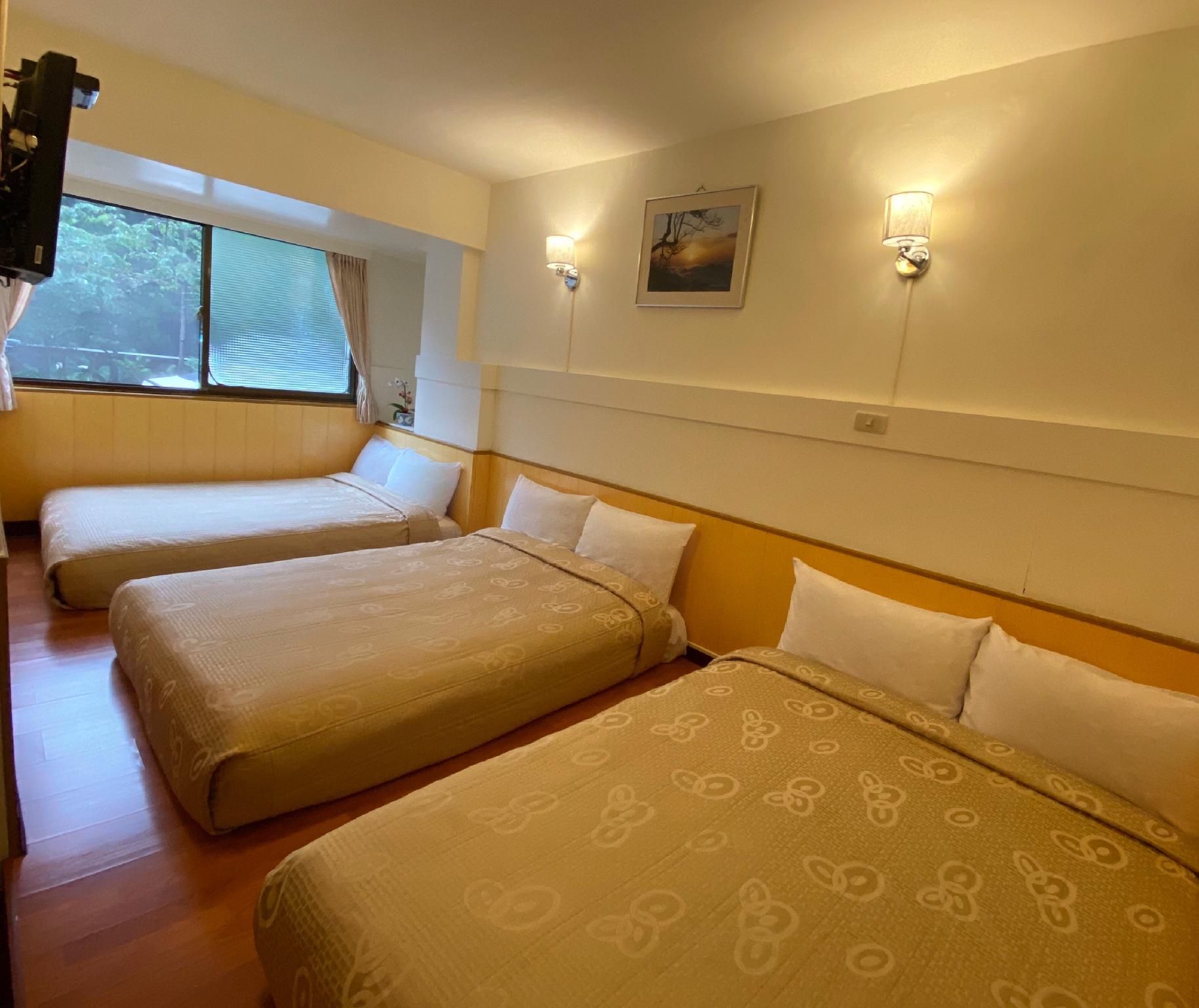 Family Room for 6