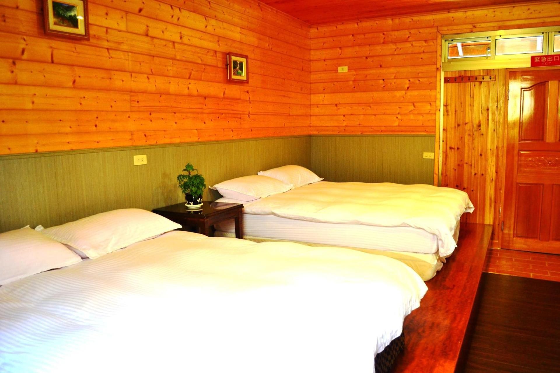Quad Room