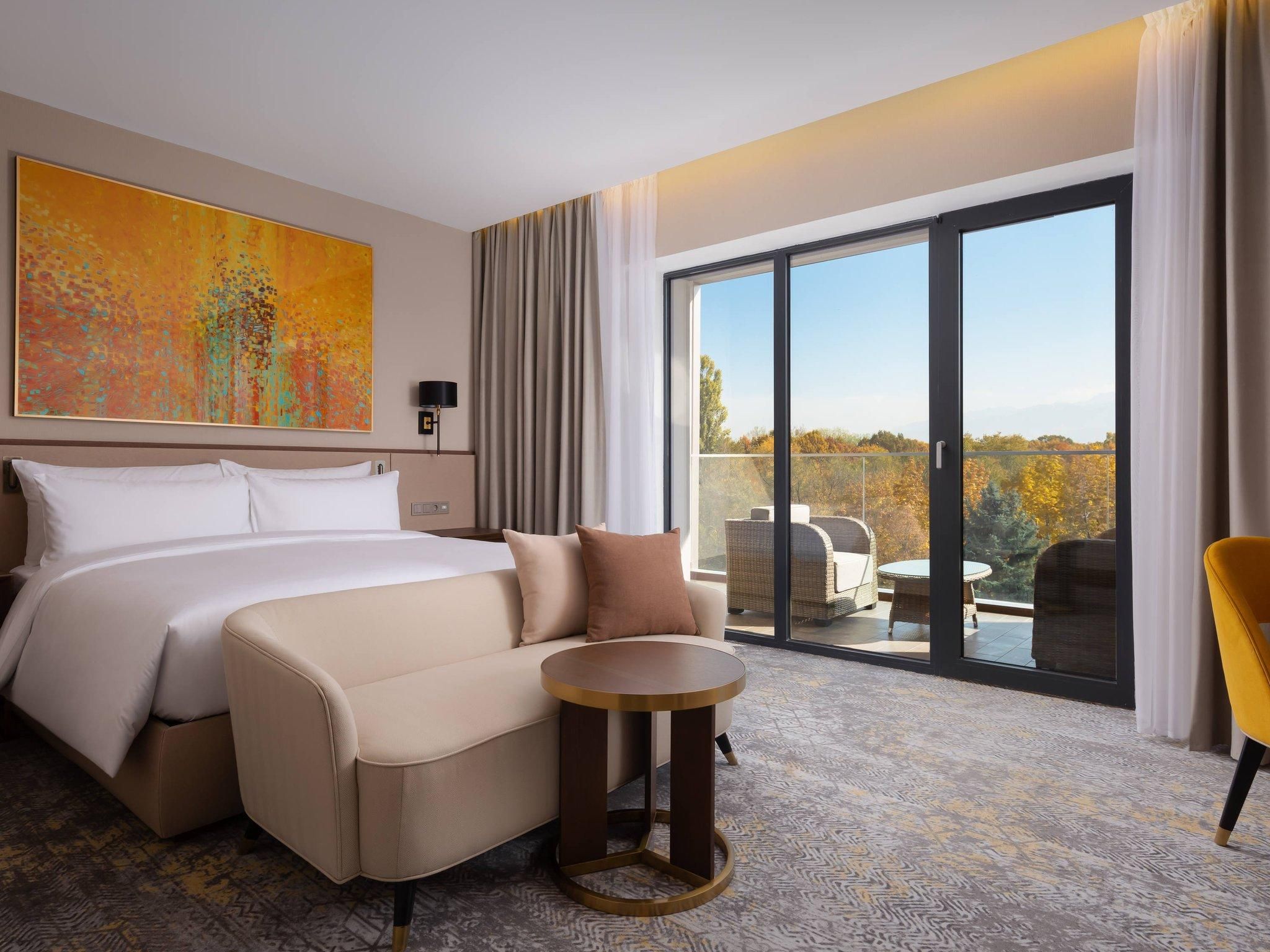 Classic Room Mountain View with 1 King size bed