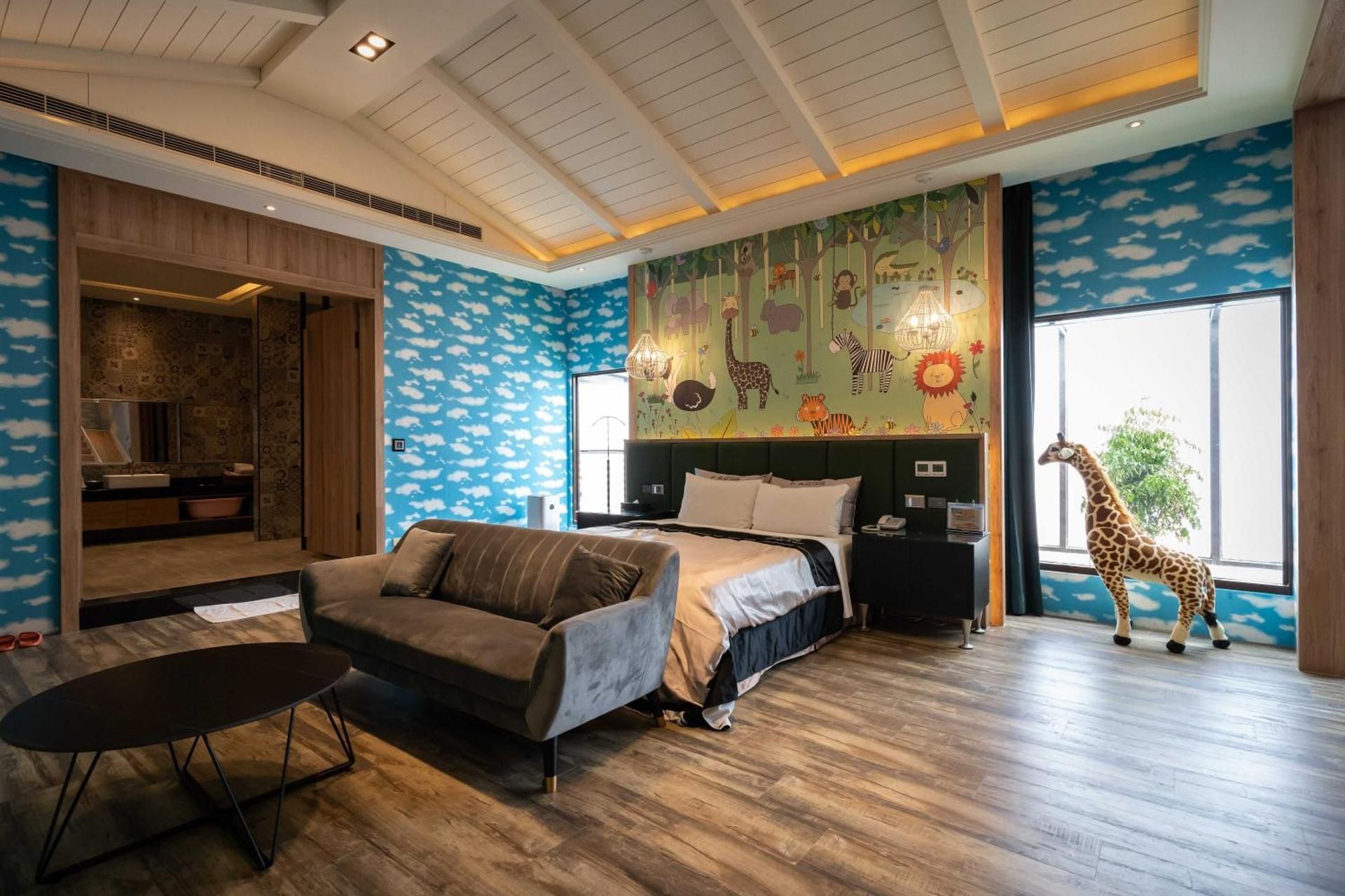 Kid-friendly Family Room with Kids Play bed