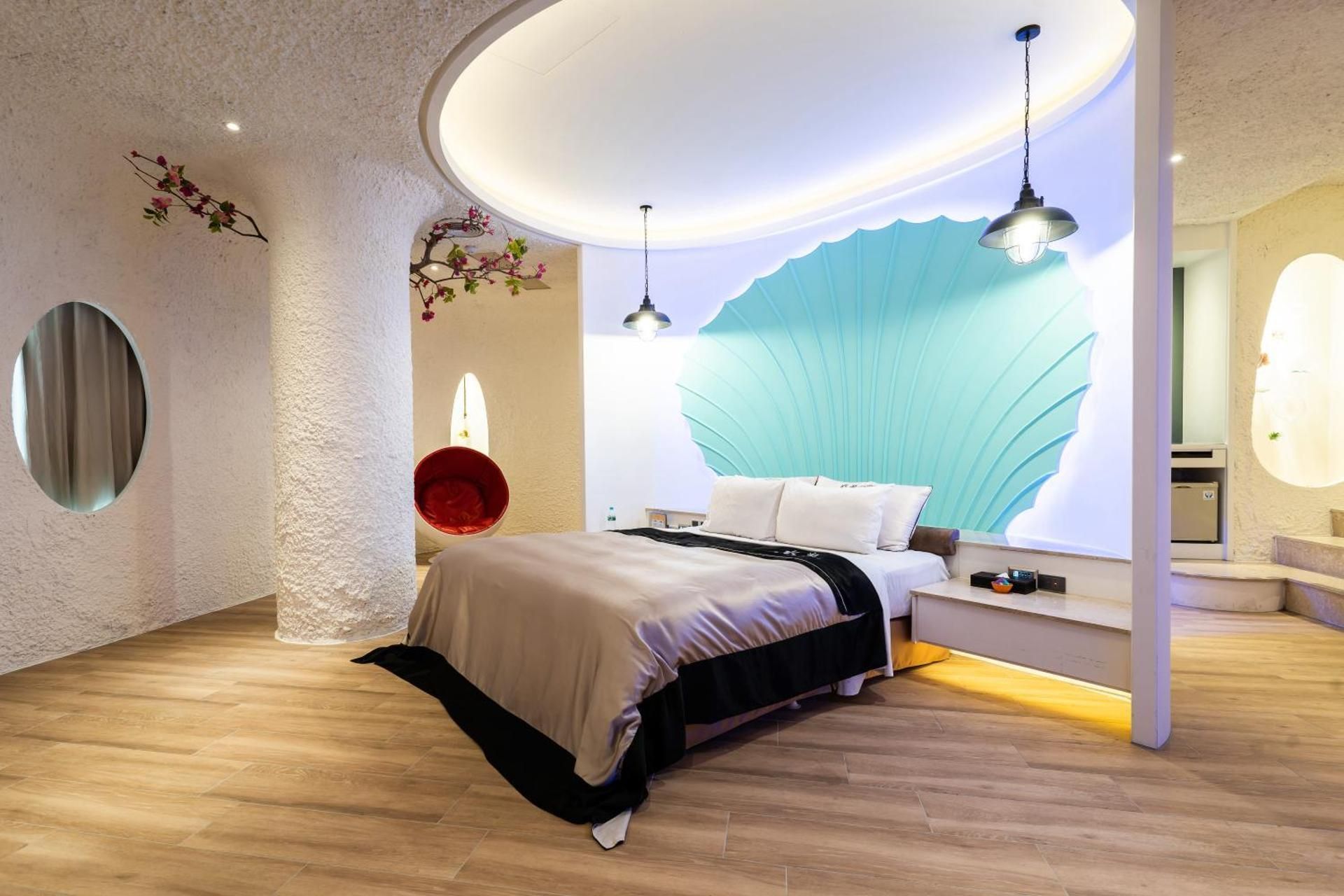 Luxury Double Room - C(Check in after 20:00)