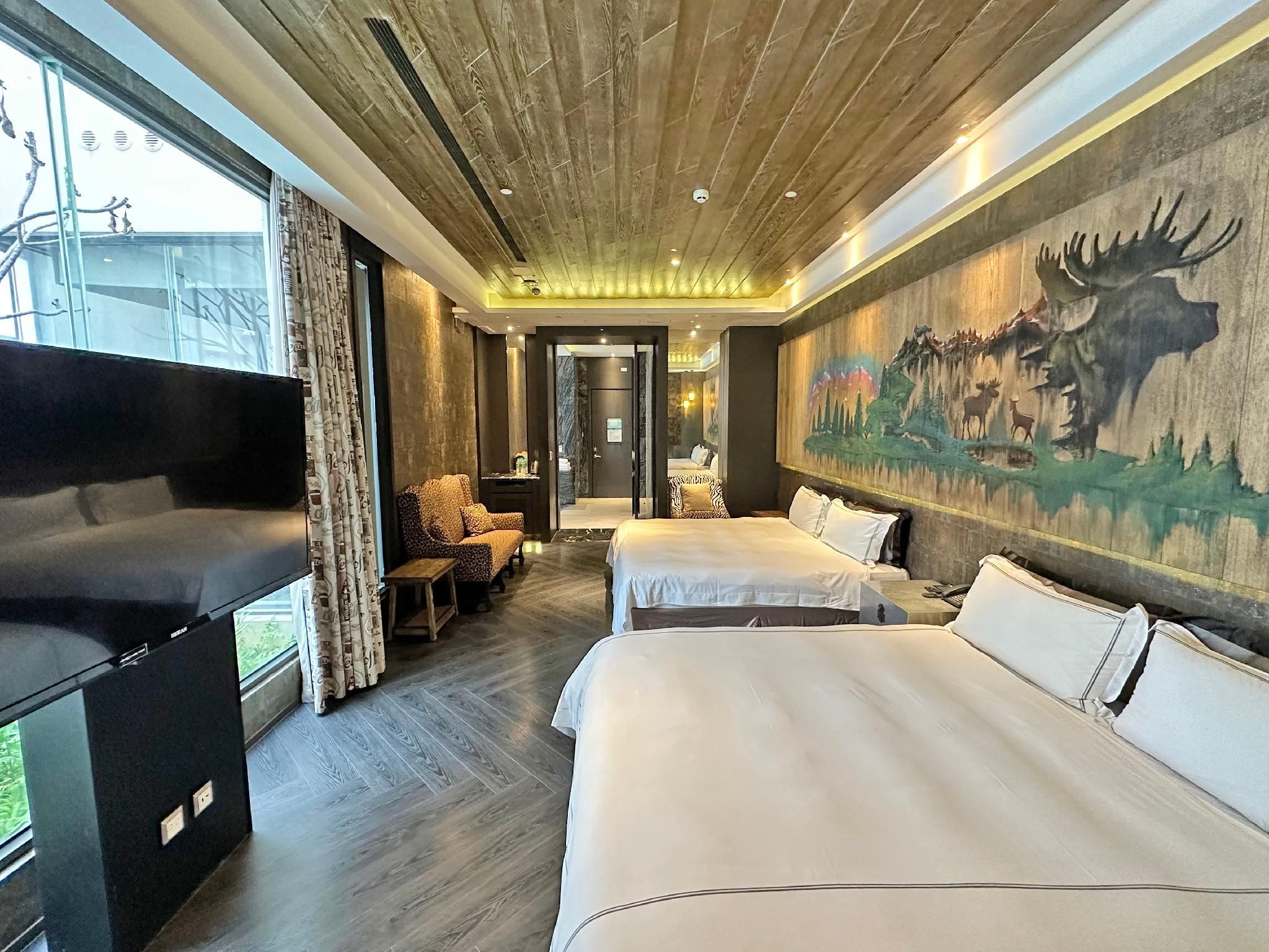 Classic Quadruple Room
