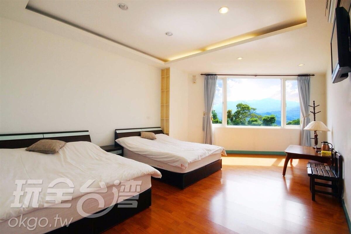 Quadruple Room with View