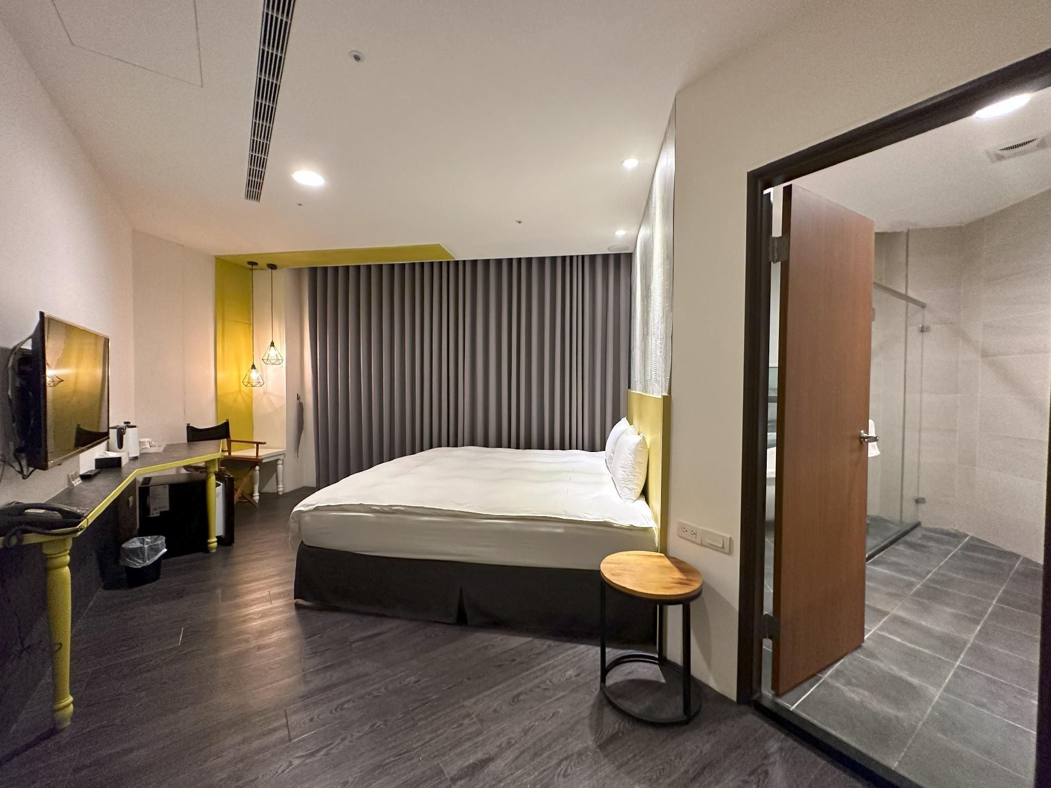 Double Room with Private Bathroom
