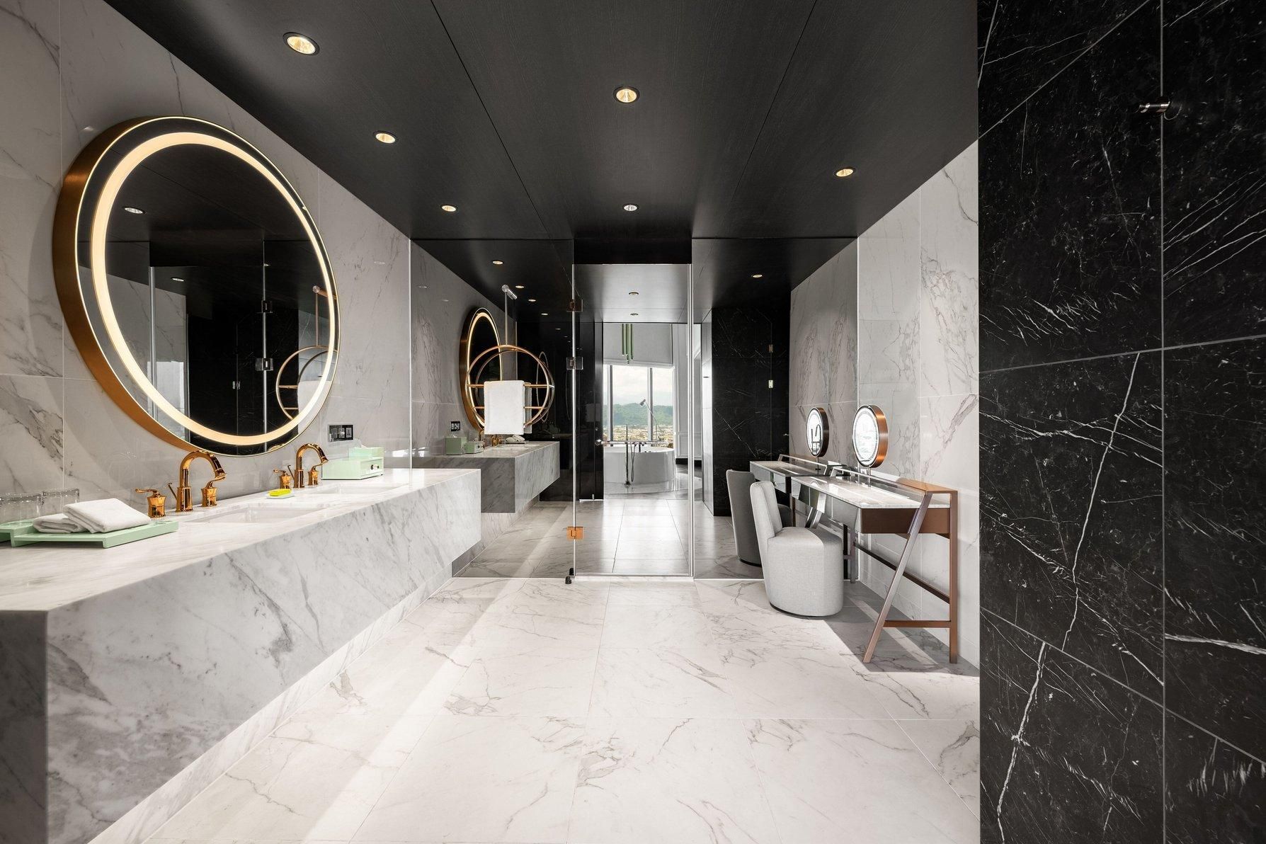 Presidential, Executive level, 1 Bedroom Presidential Suite, 1 King, City view