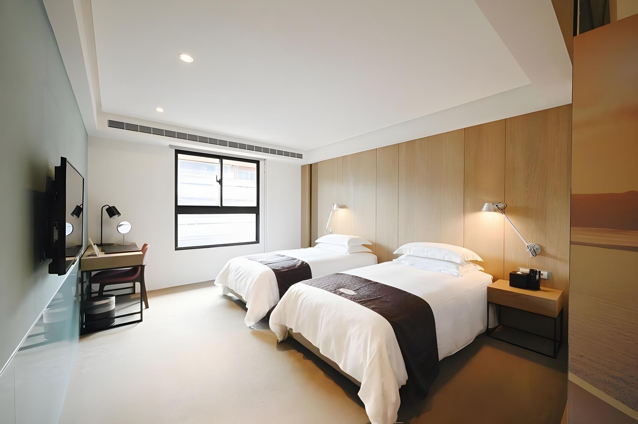 Standard Twin Room - No Parking Included