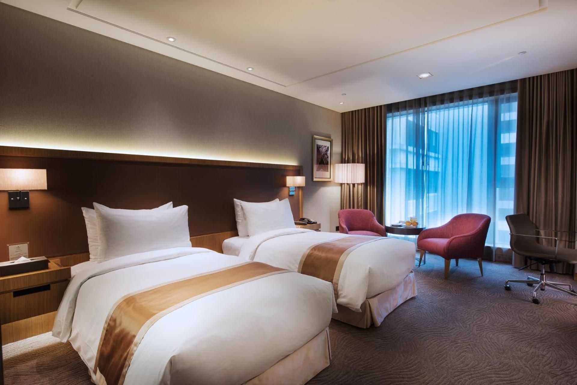 Deluxe Twin Bed