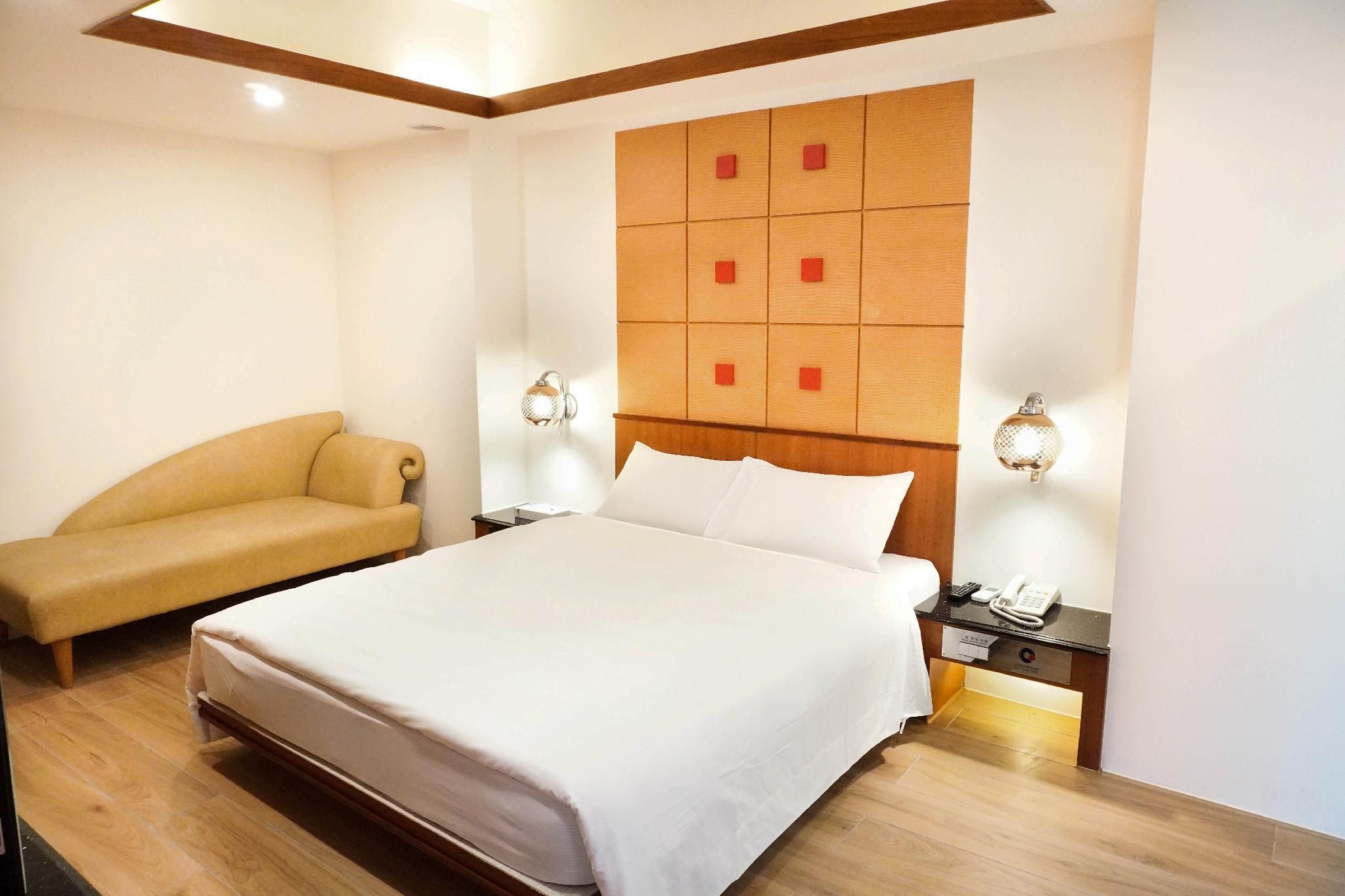 Kao Yuan Hotel - Zhong Zheng Commercial Suite with 1 double bed 2