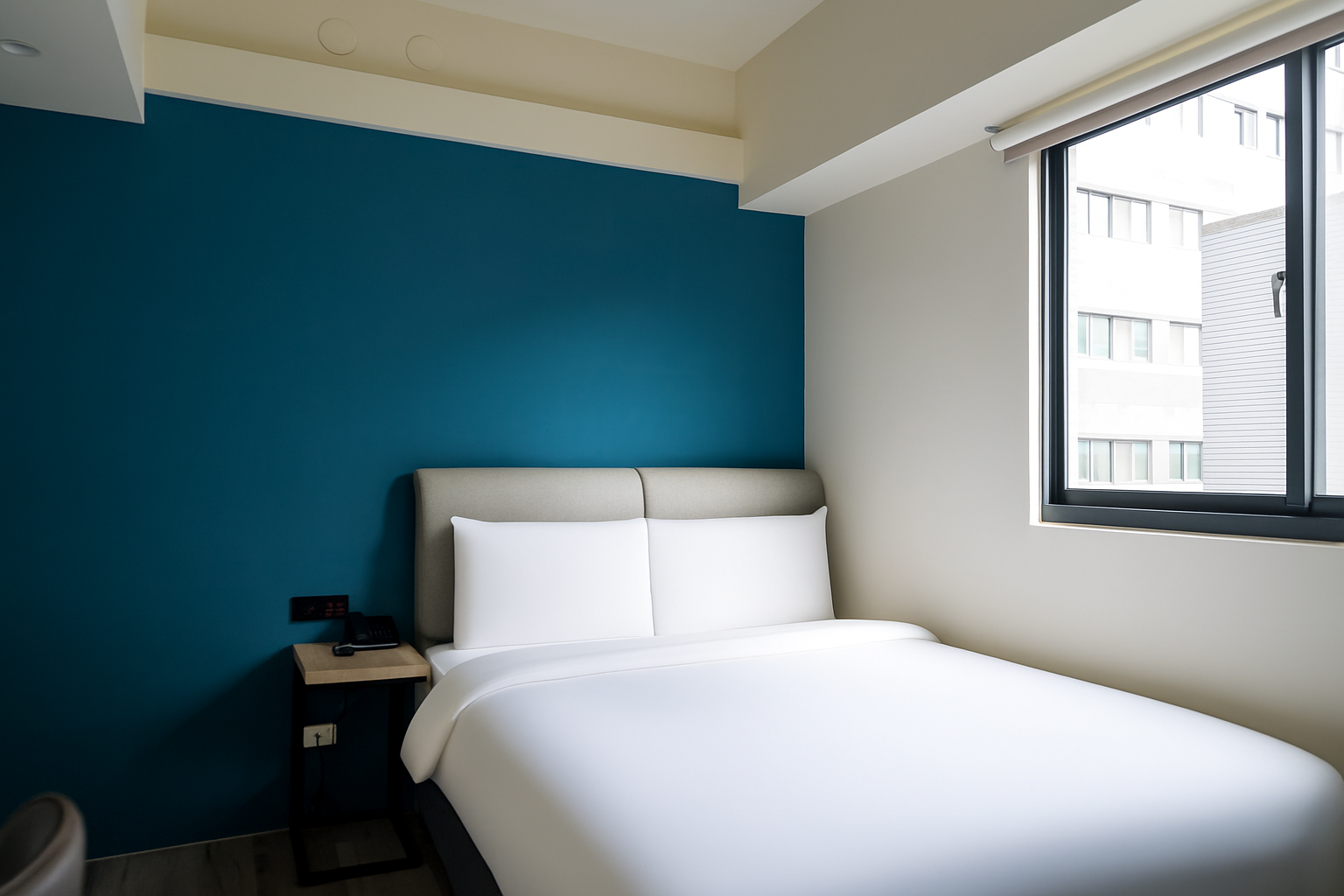 Standard - 1 Bed Double Non-Smoking