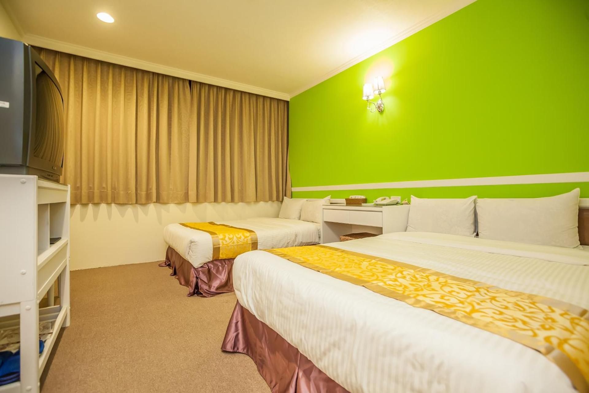 Standard Quadruple Room