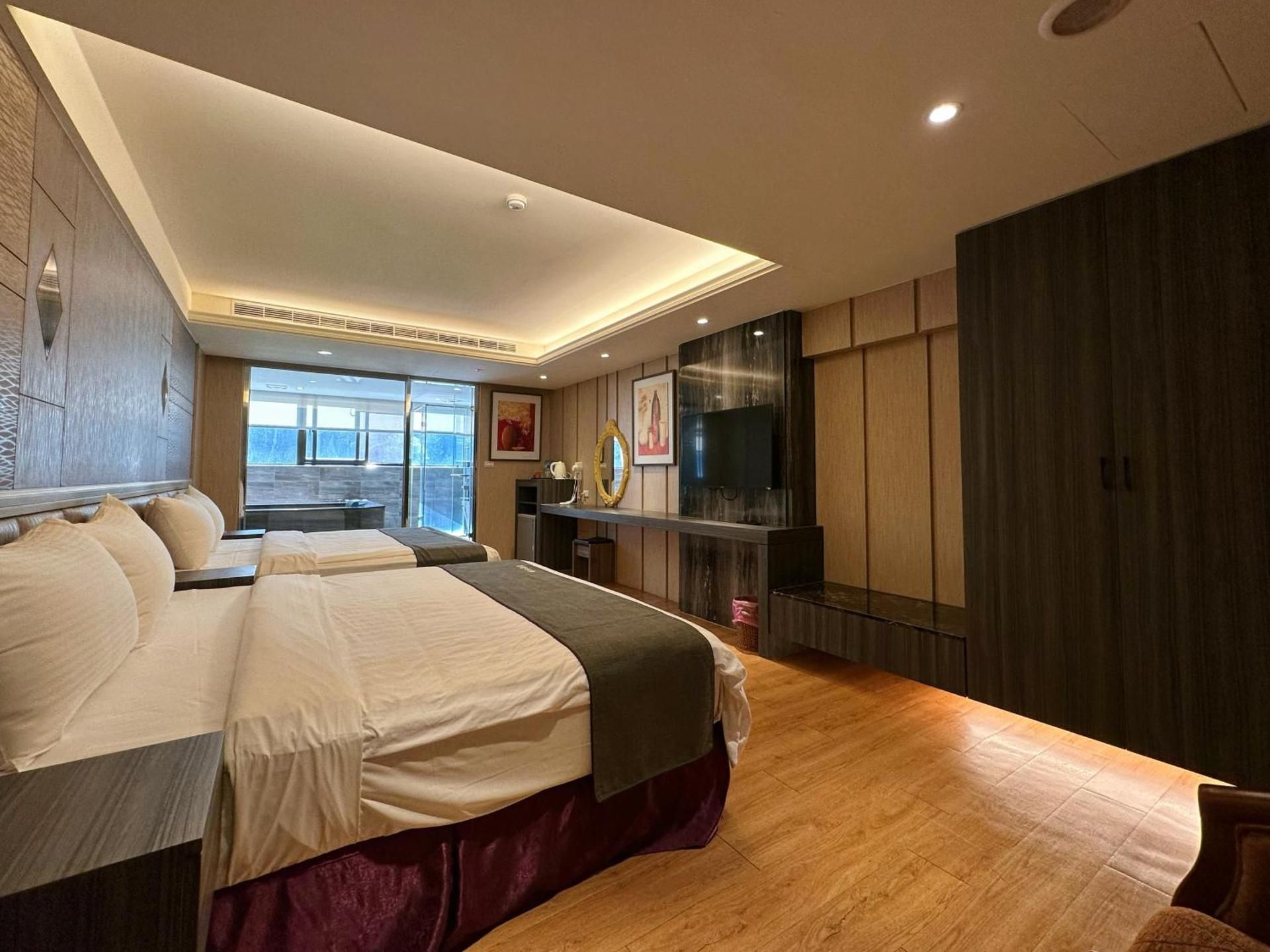 Quadruple Room B