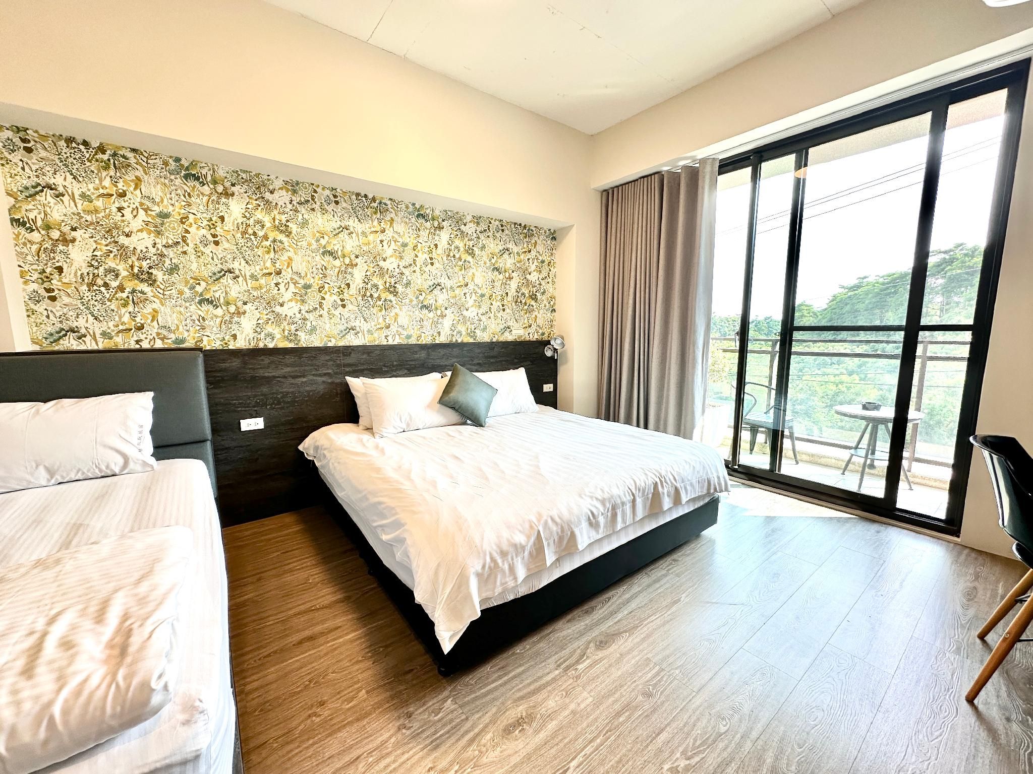 Mo BnB Triple Family Room