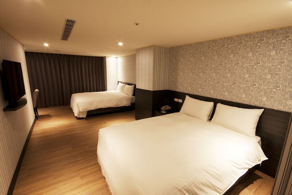 Deluxe Quadruple Room