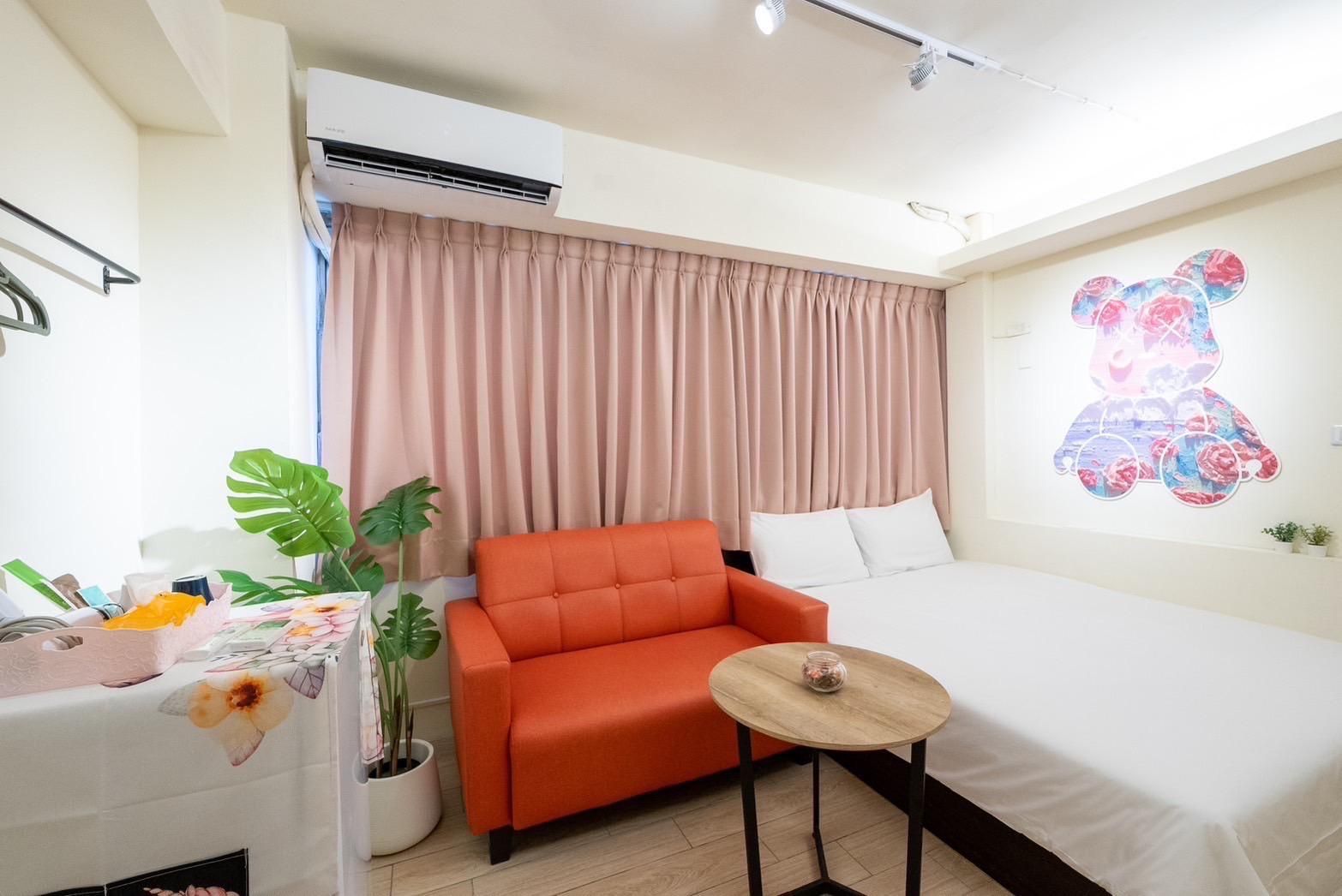 Superior Double Room with Shower - Non-Smoking