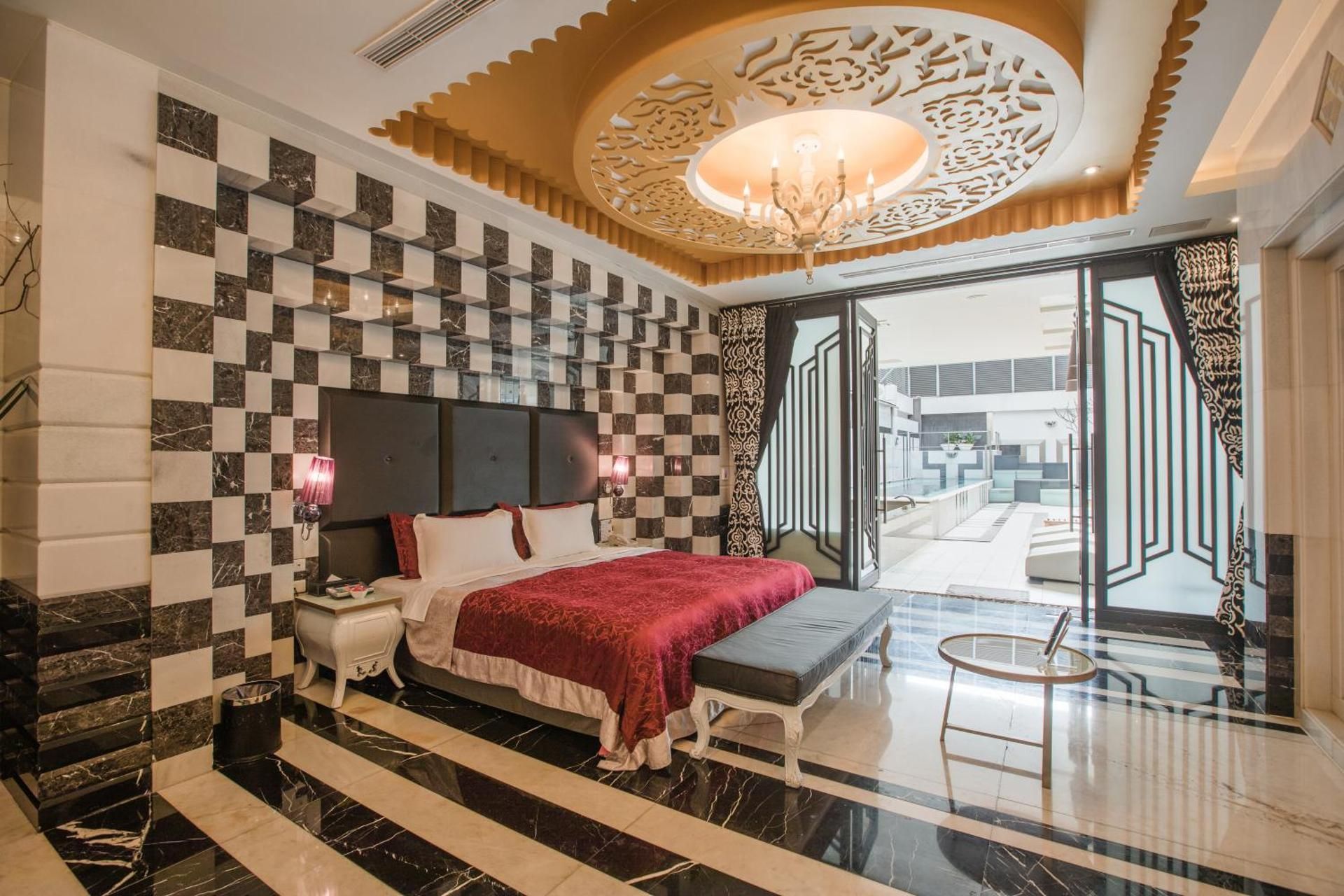 Double Room with Pool View