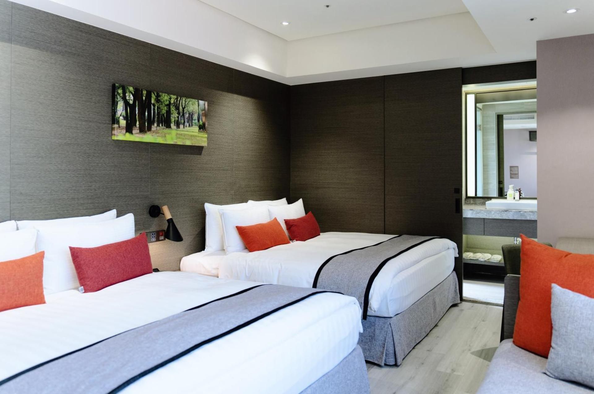 Deluxe Quadruple Room without Parking