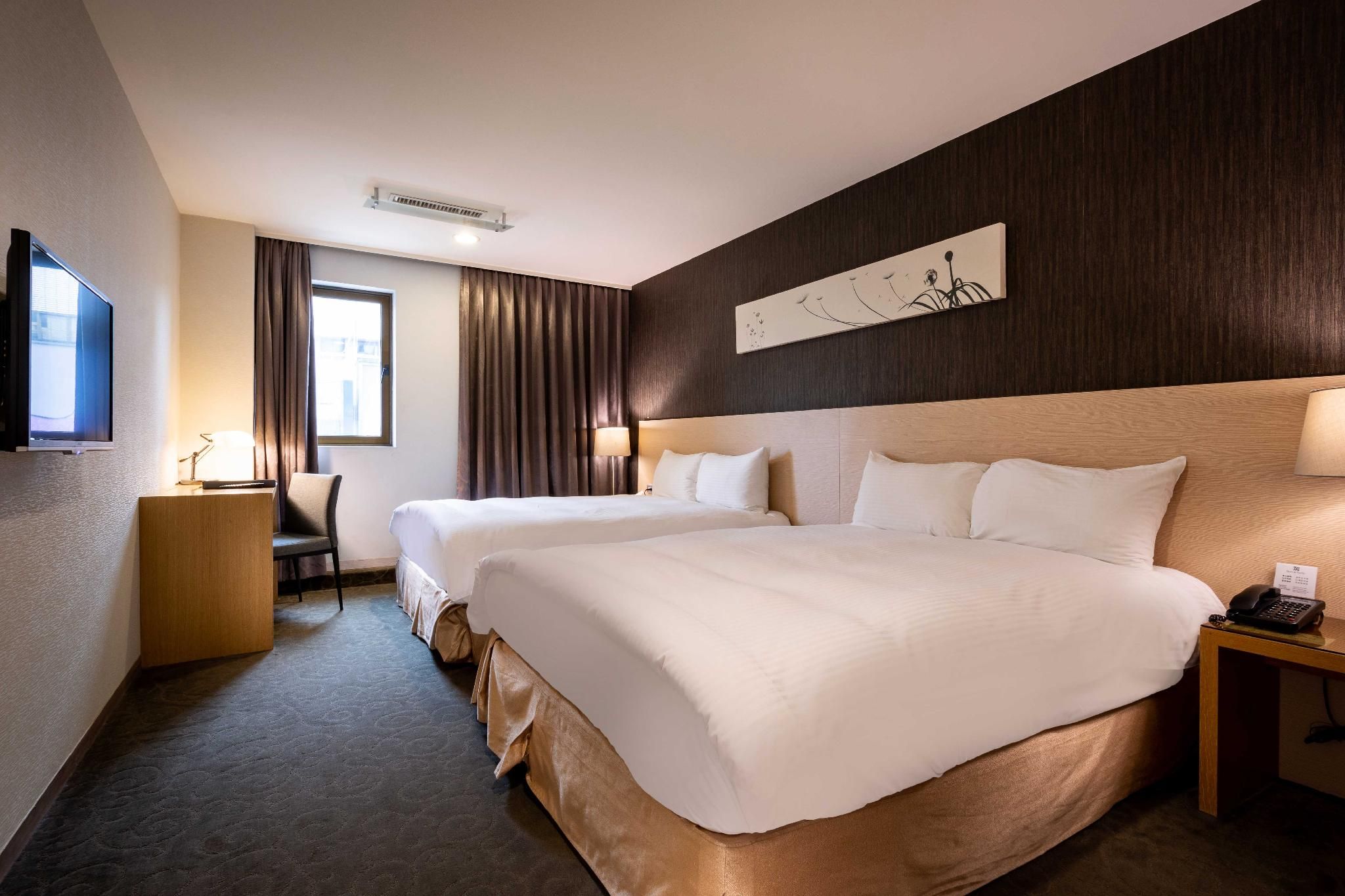 Standard Quadruple Room - Non-Smoking