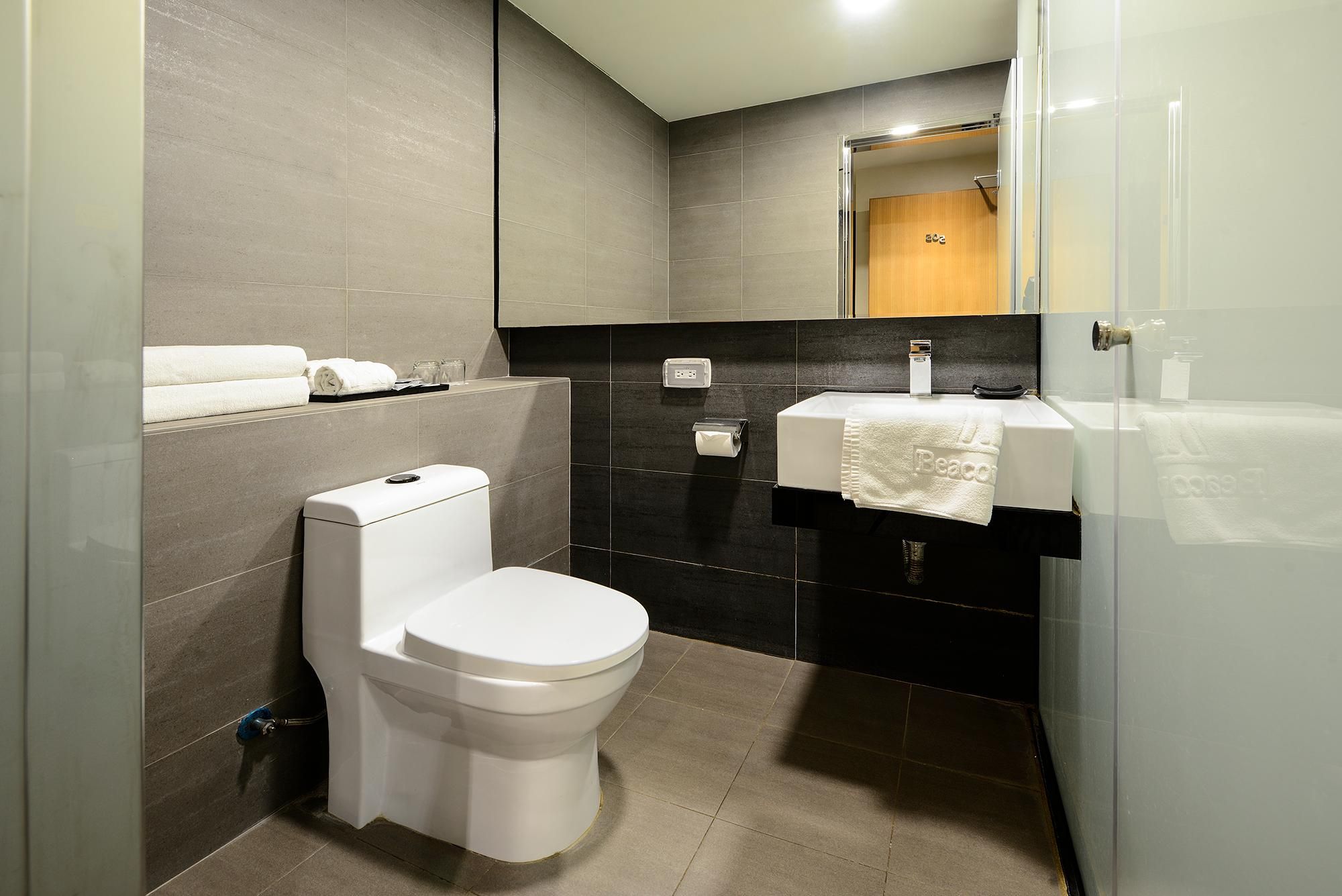 Standard Quadruple Room - Non-Smoking