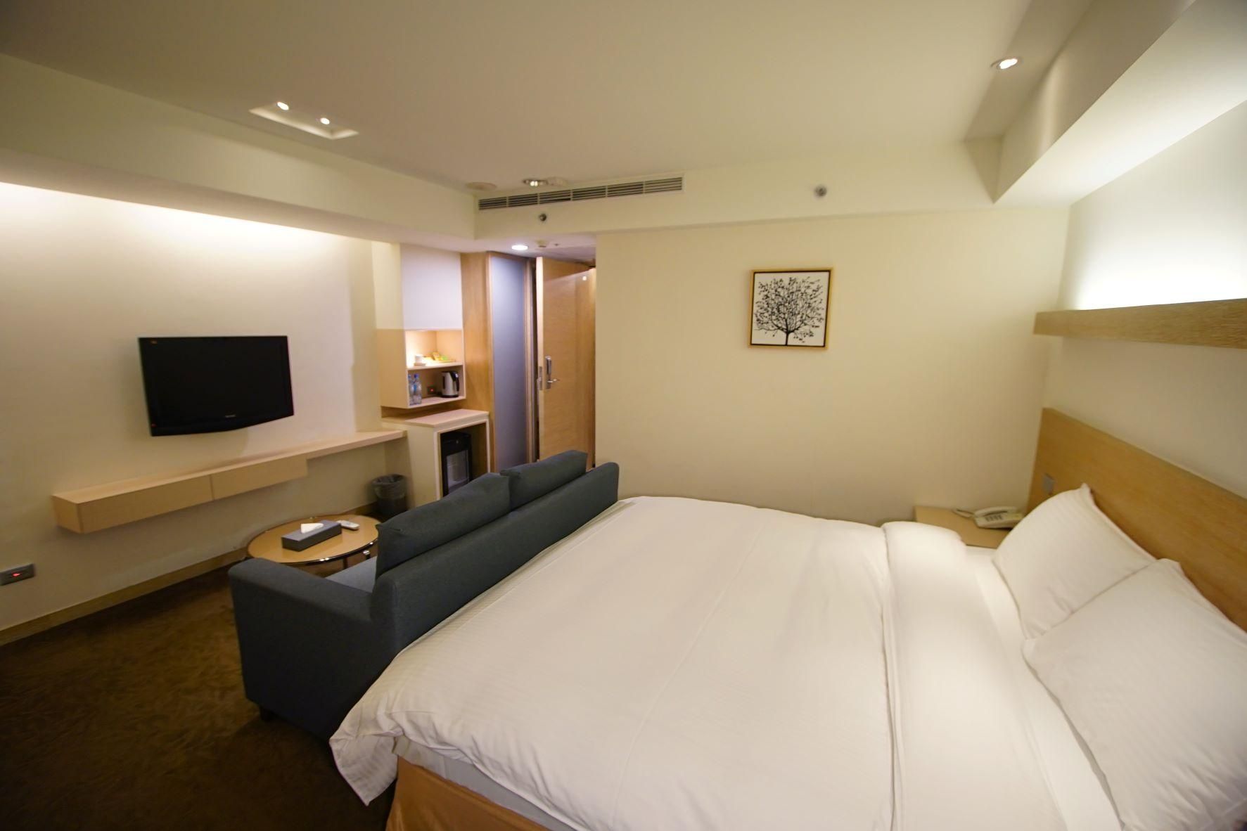 Barrier Free Room - Accessible