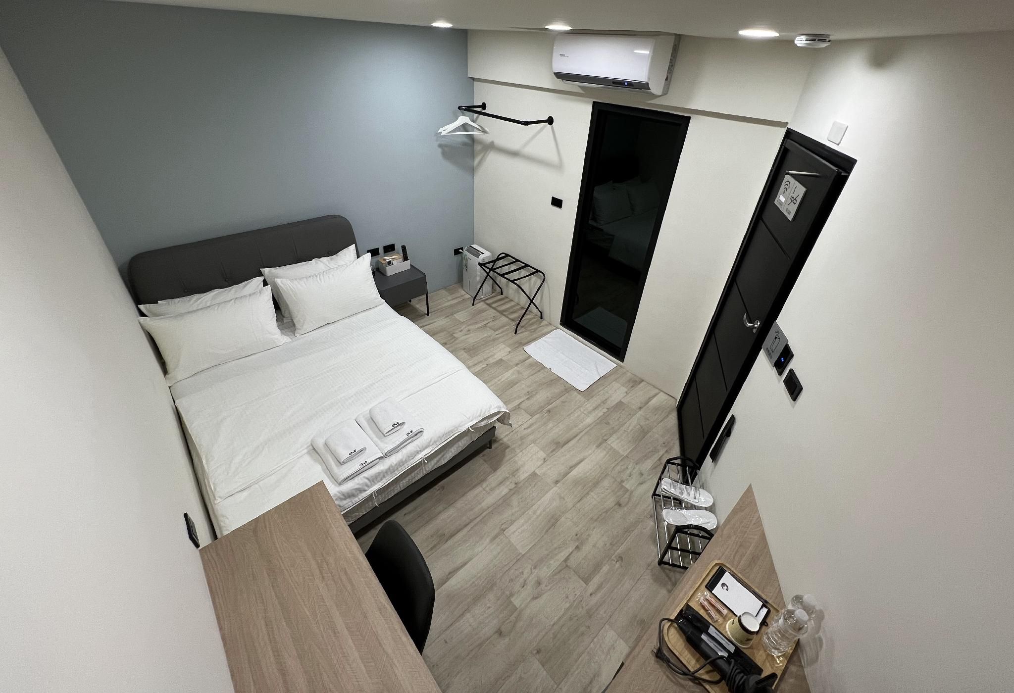 Standard Twin Room without Balcony