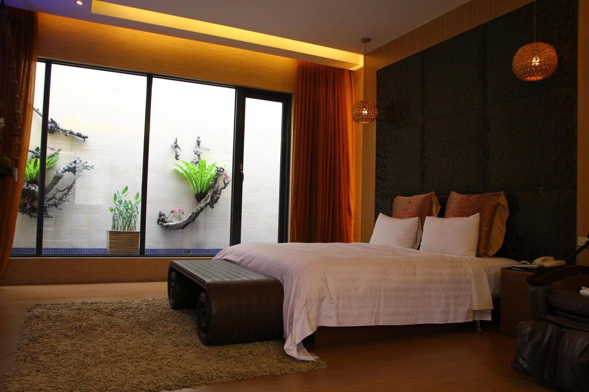 Madrid Classic Hotel Suite with Private Pool