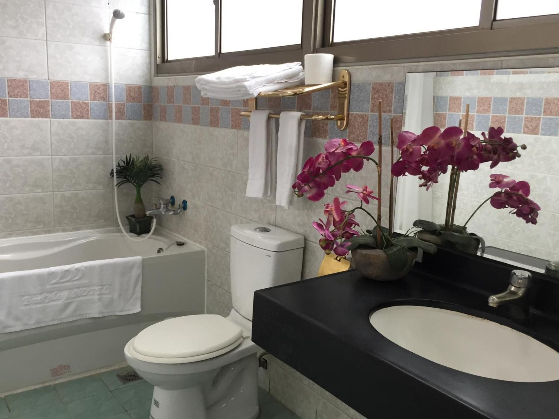 Taiwan Berkeley Hotel City Center Triple 2