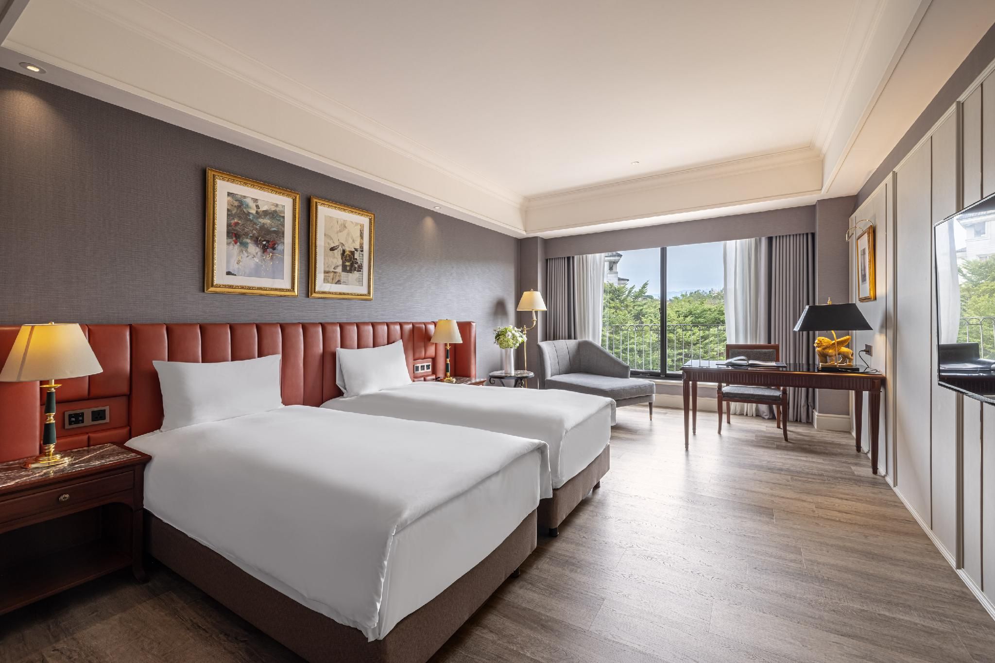 Deluxe Twin Room