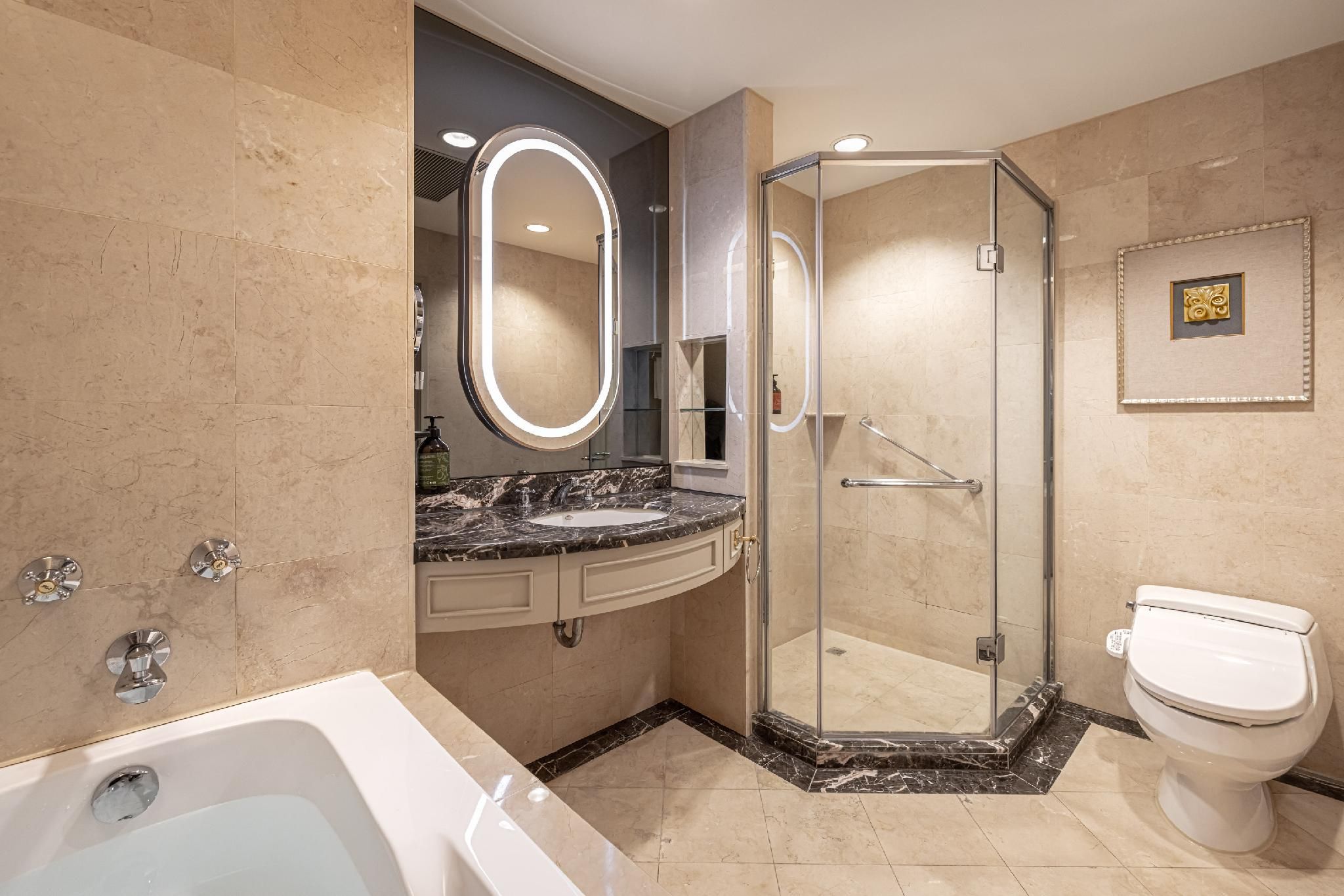 Premier King Duplex Room