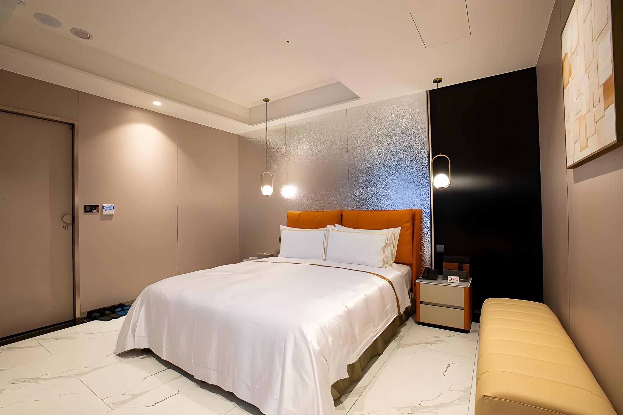 I Will Motel Superior Queen 2