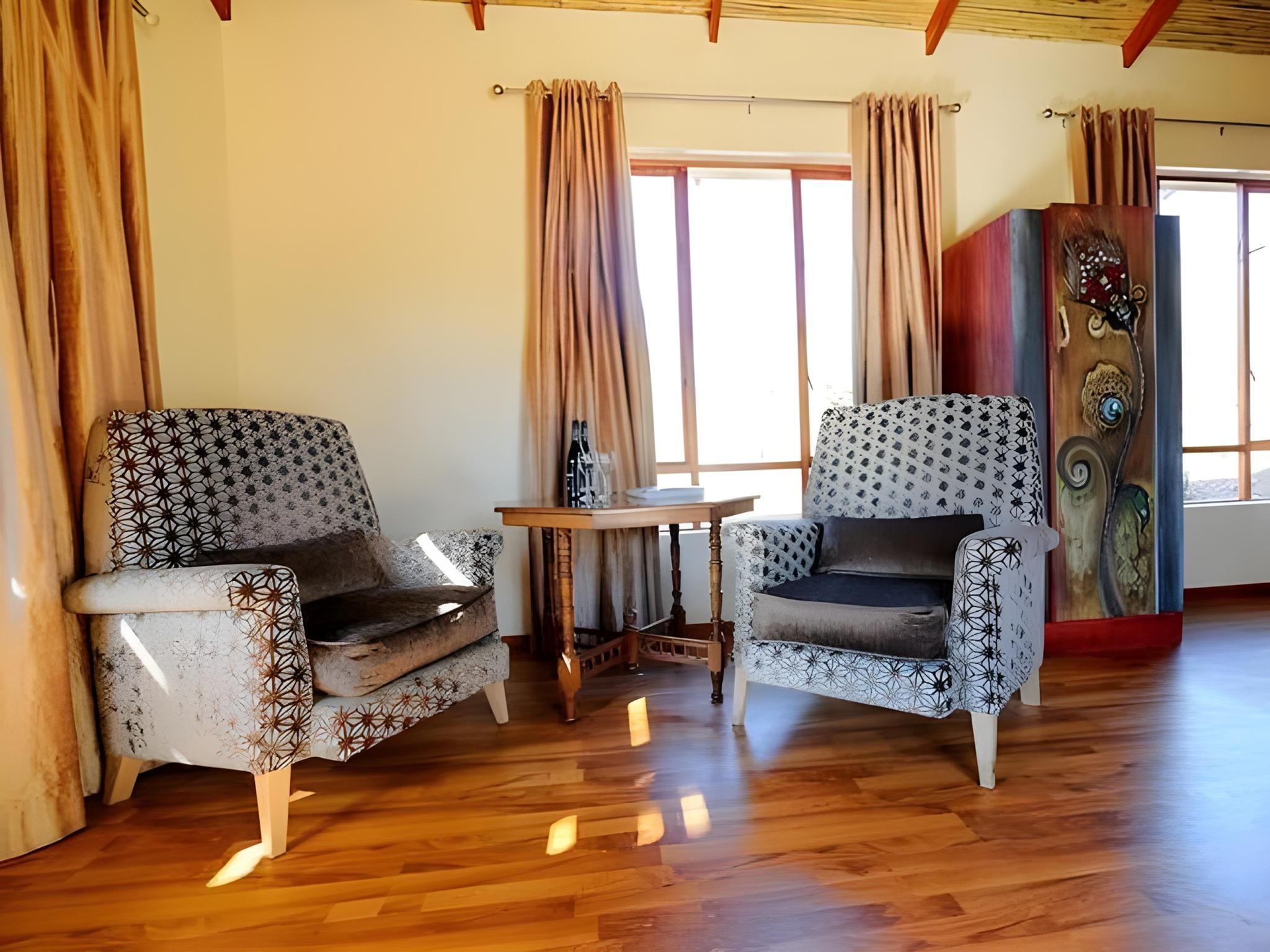Luxury Suite - King Bed