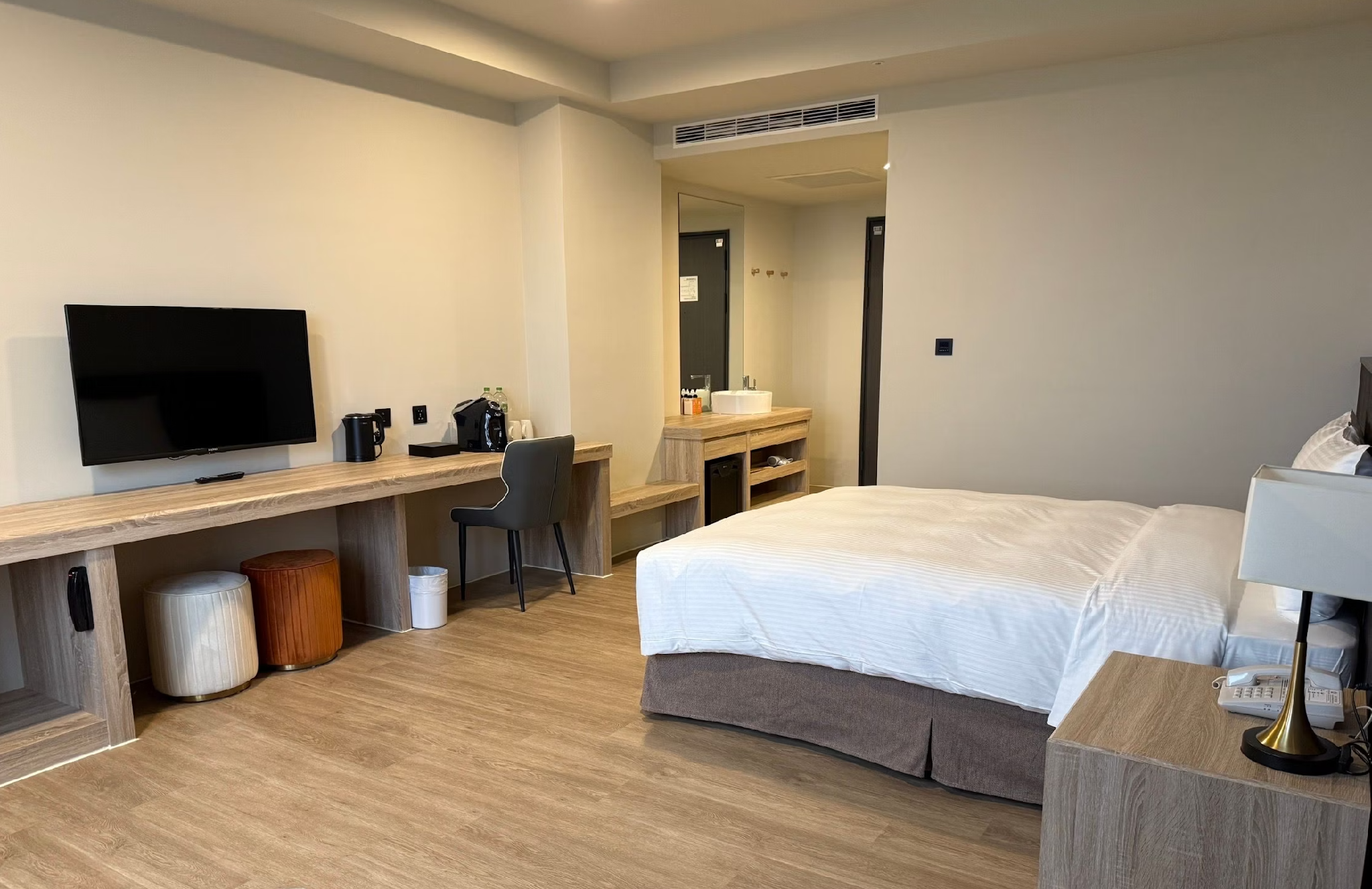 Floramos Hotel  Run of House Room 3