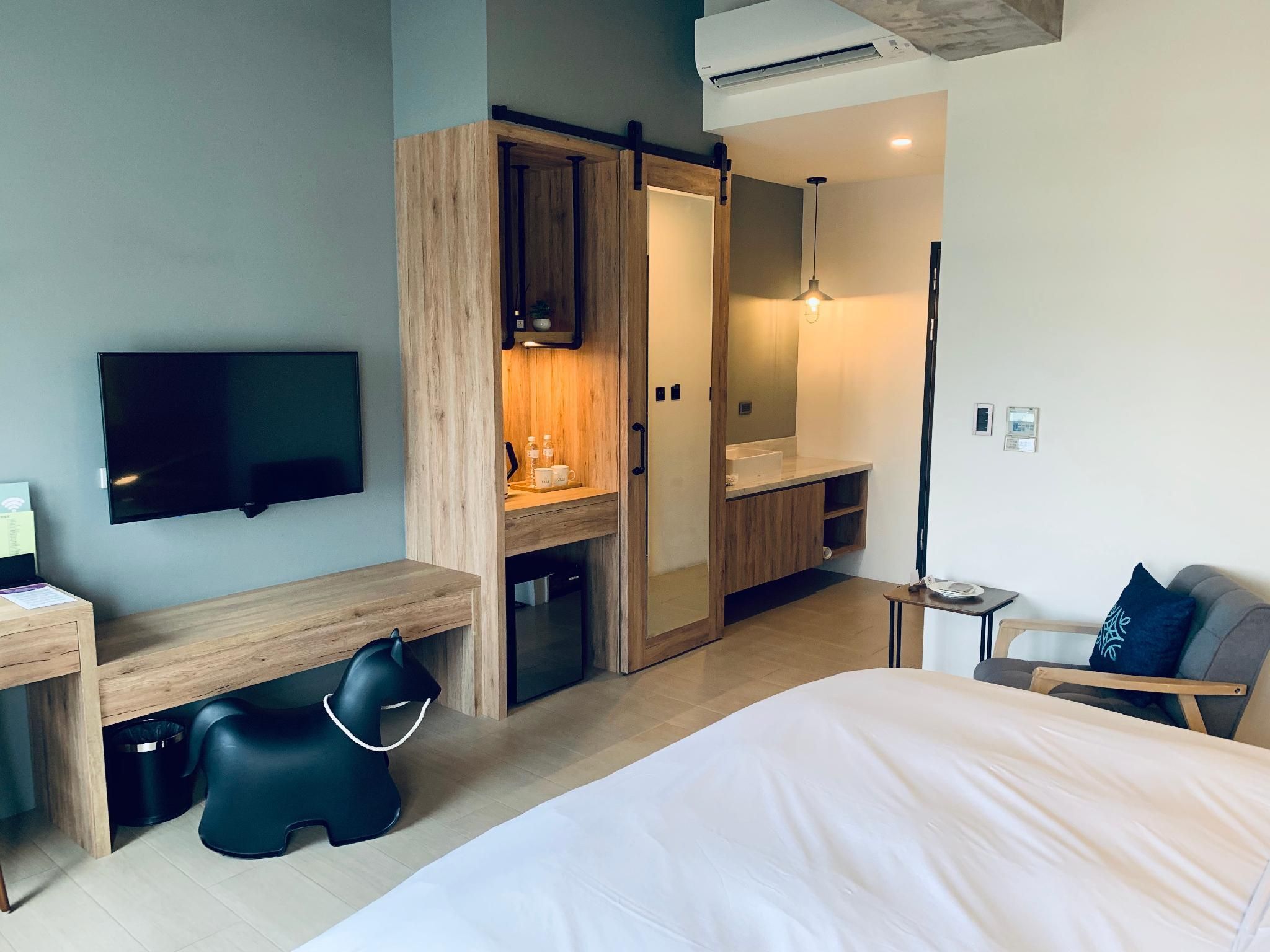 Travelers Double Room