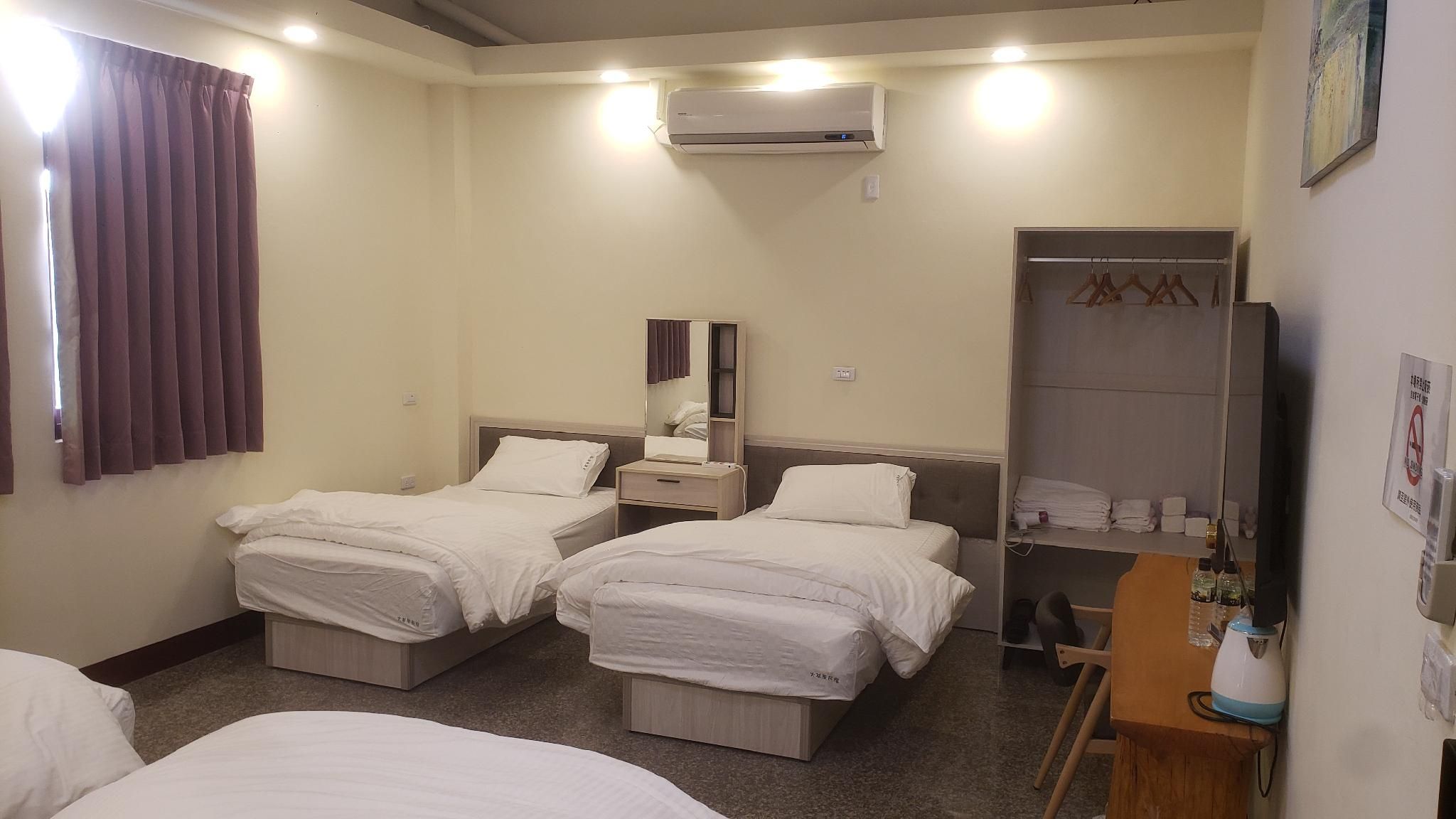 4 Bed - AC Room
