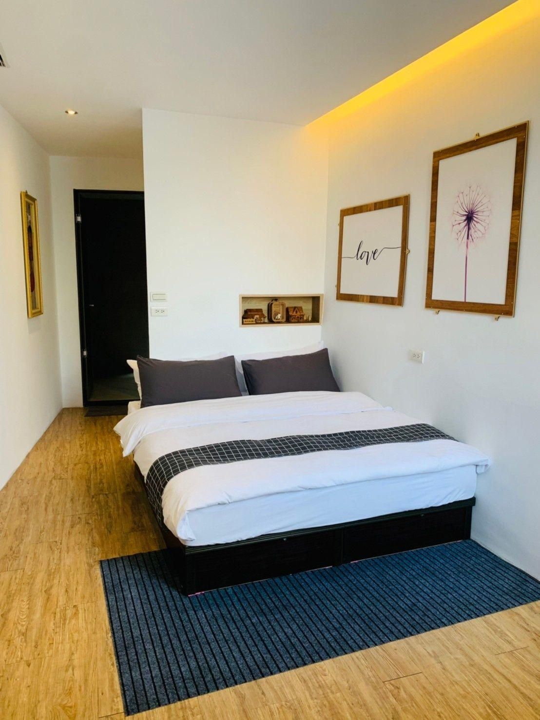 Double Room - Non-Smoking