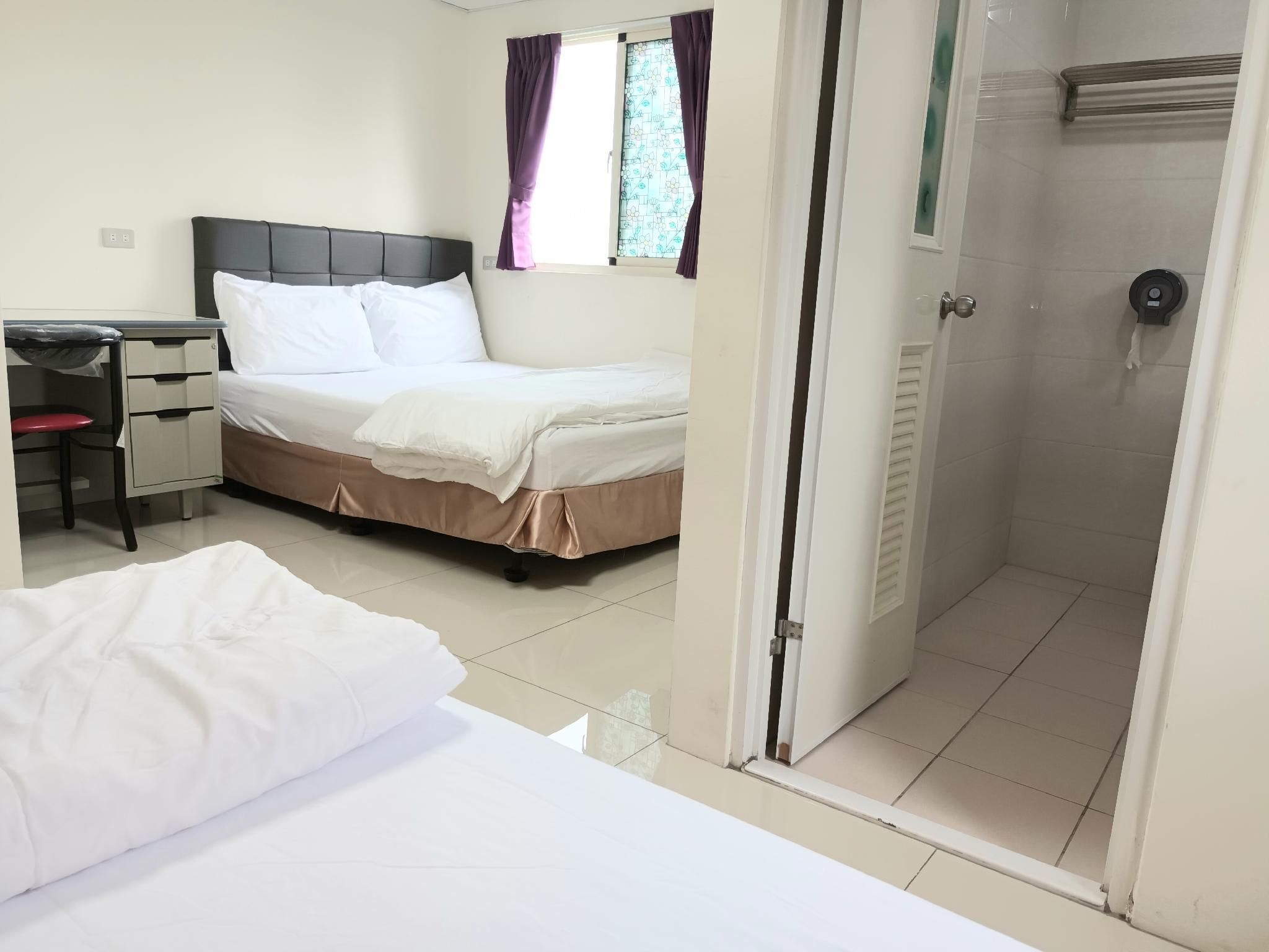 Big Dipper Homestay Triple Room with Private Bathroom 2